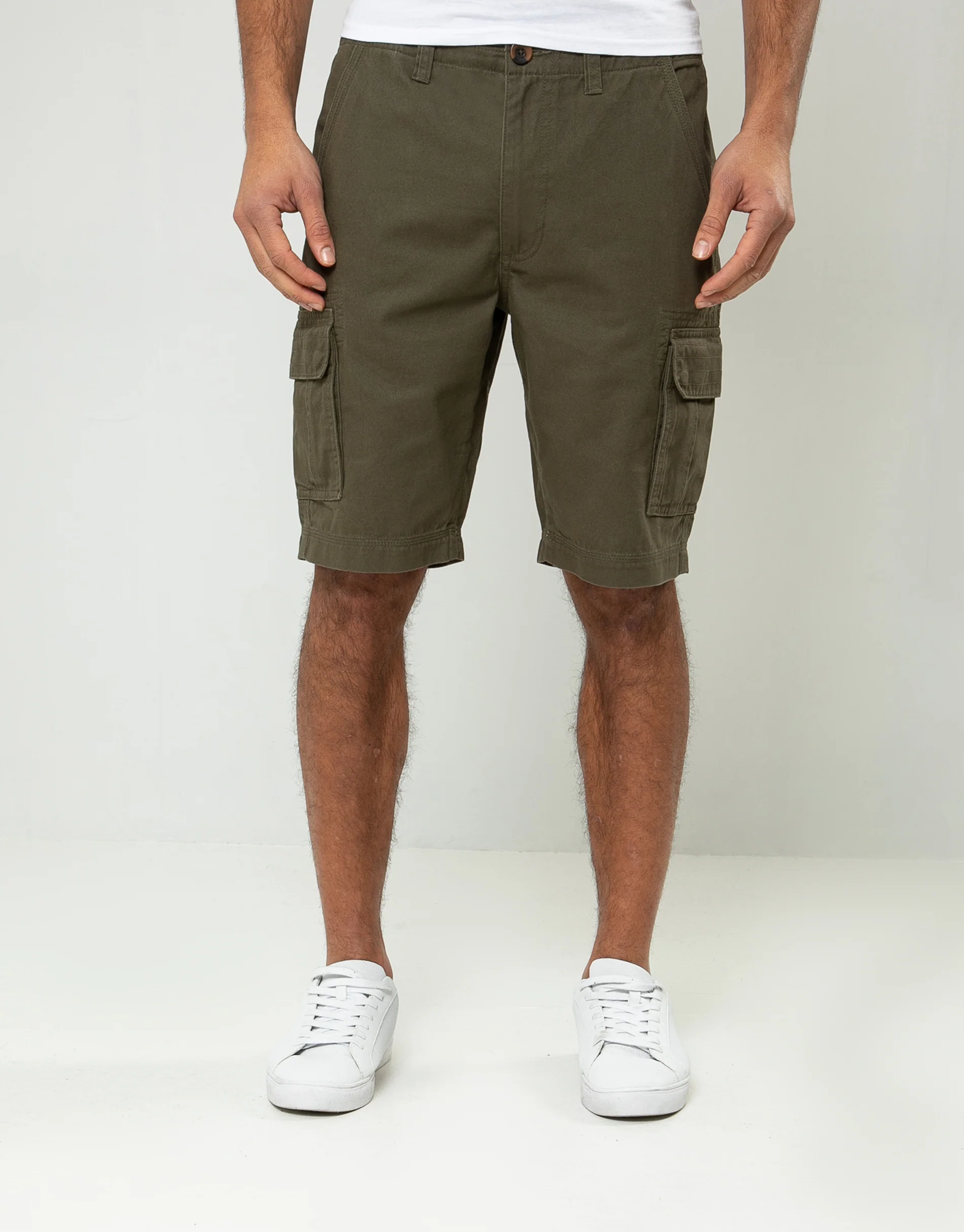 Cargo Shorts in Khaki Green - Image 2