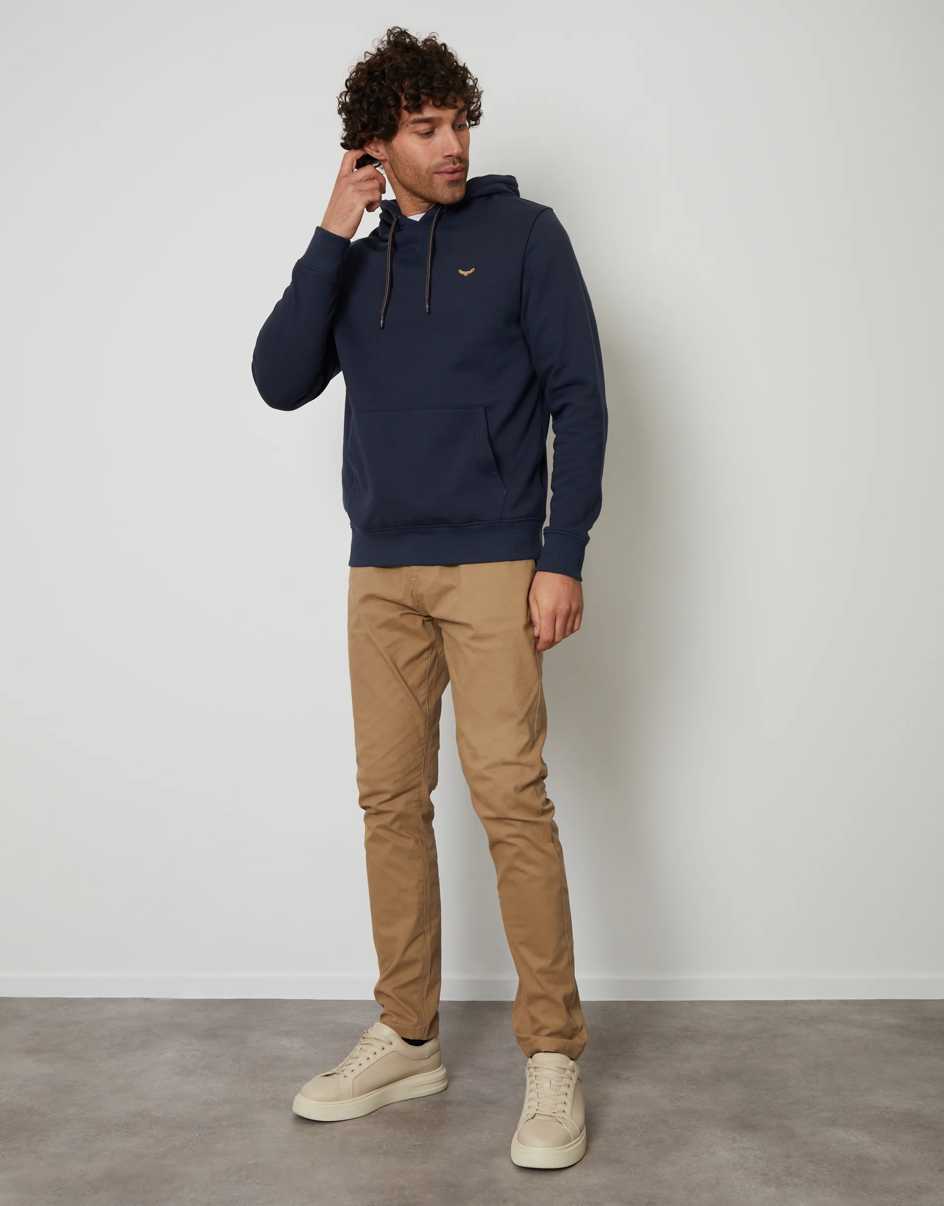 3 Pack Assorted Overhead Hoodies - Image 4