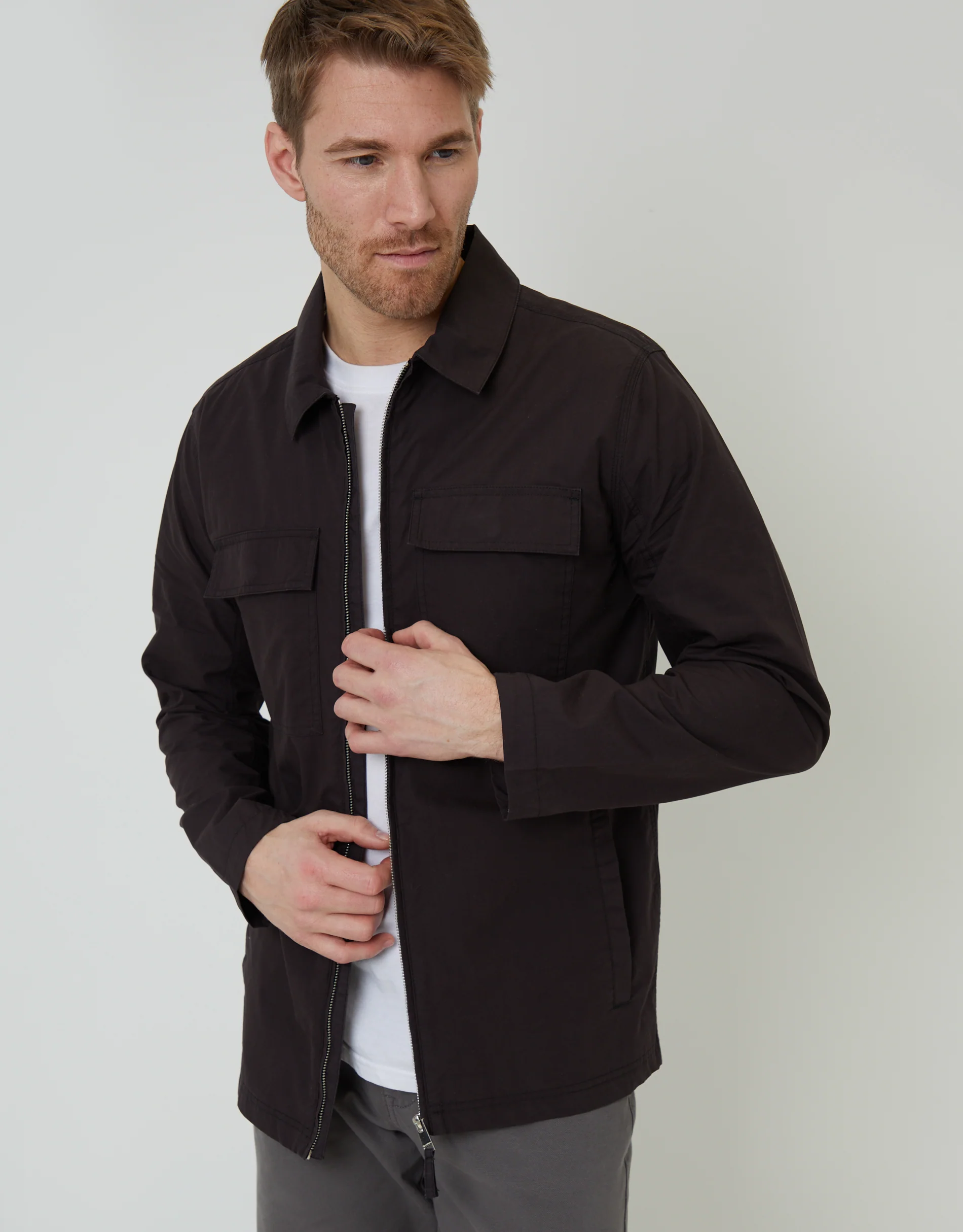 Cotton Poplin Lightweight Collared Jacket in Black