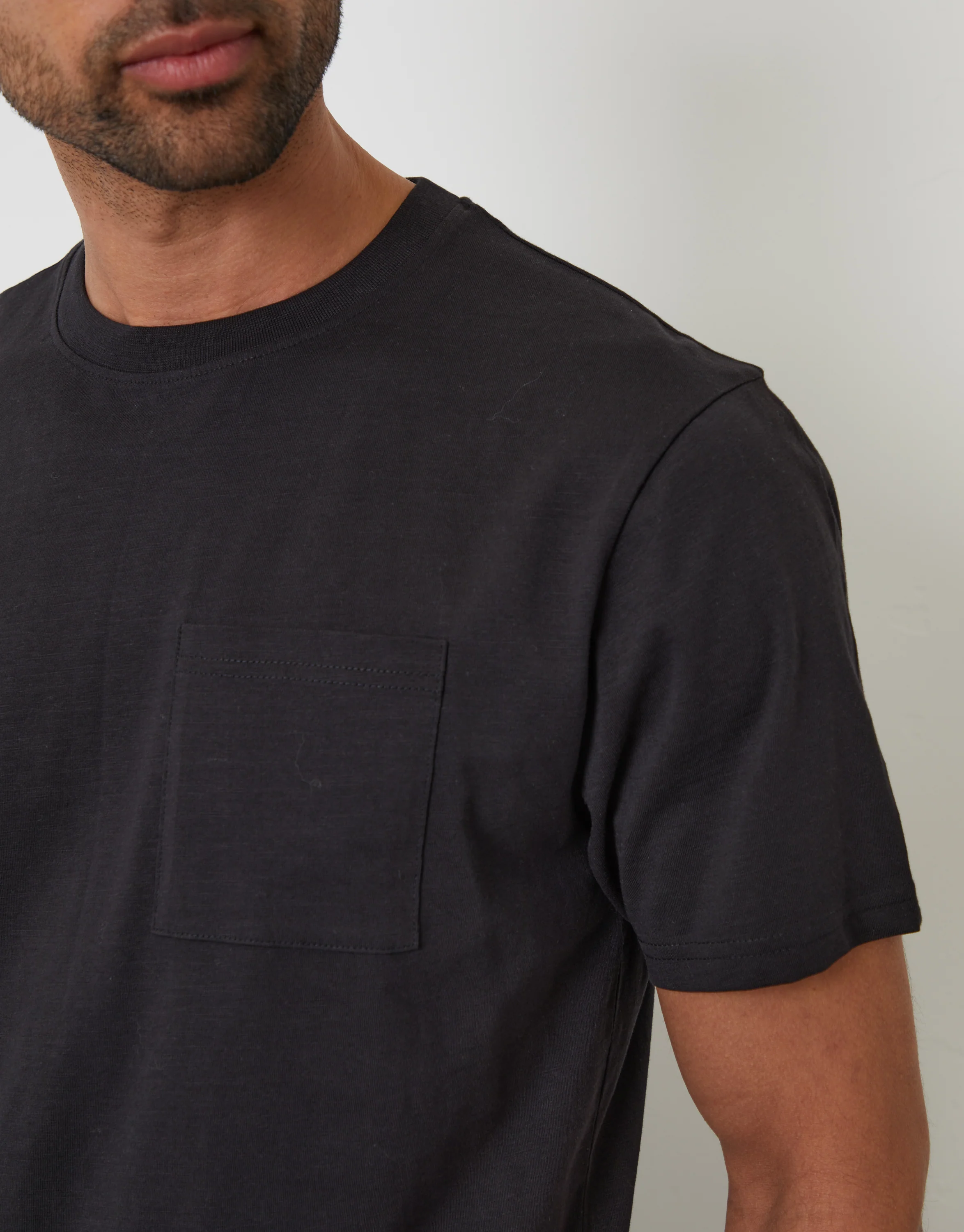 Jersey Slub Short Sleeve T-Shirt in Black - Image 4