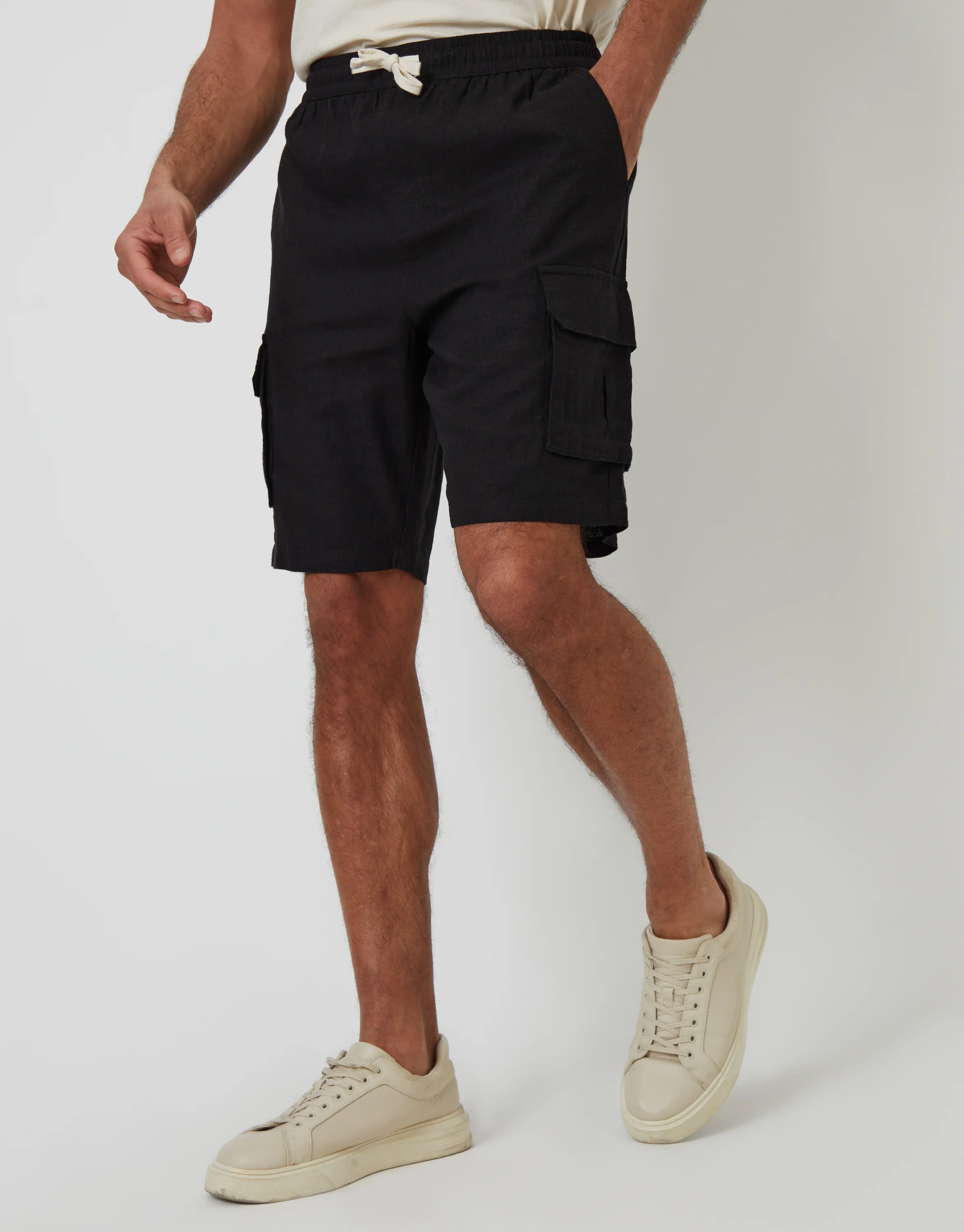Linen Blend Cargo Shorts in Black - Image 2