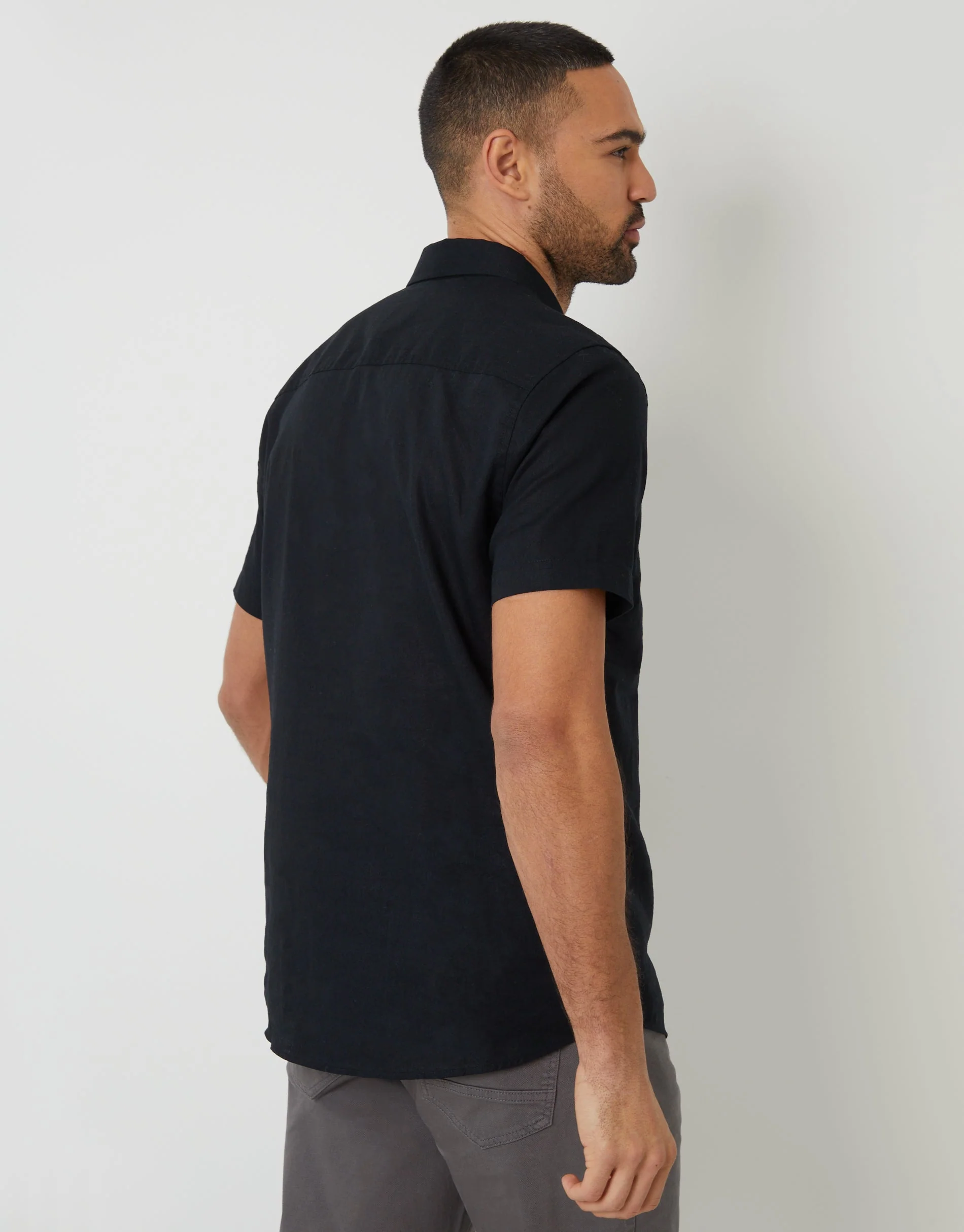 Short Sleeve Linen Blend Shirt in Black - Image 2