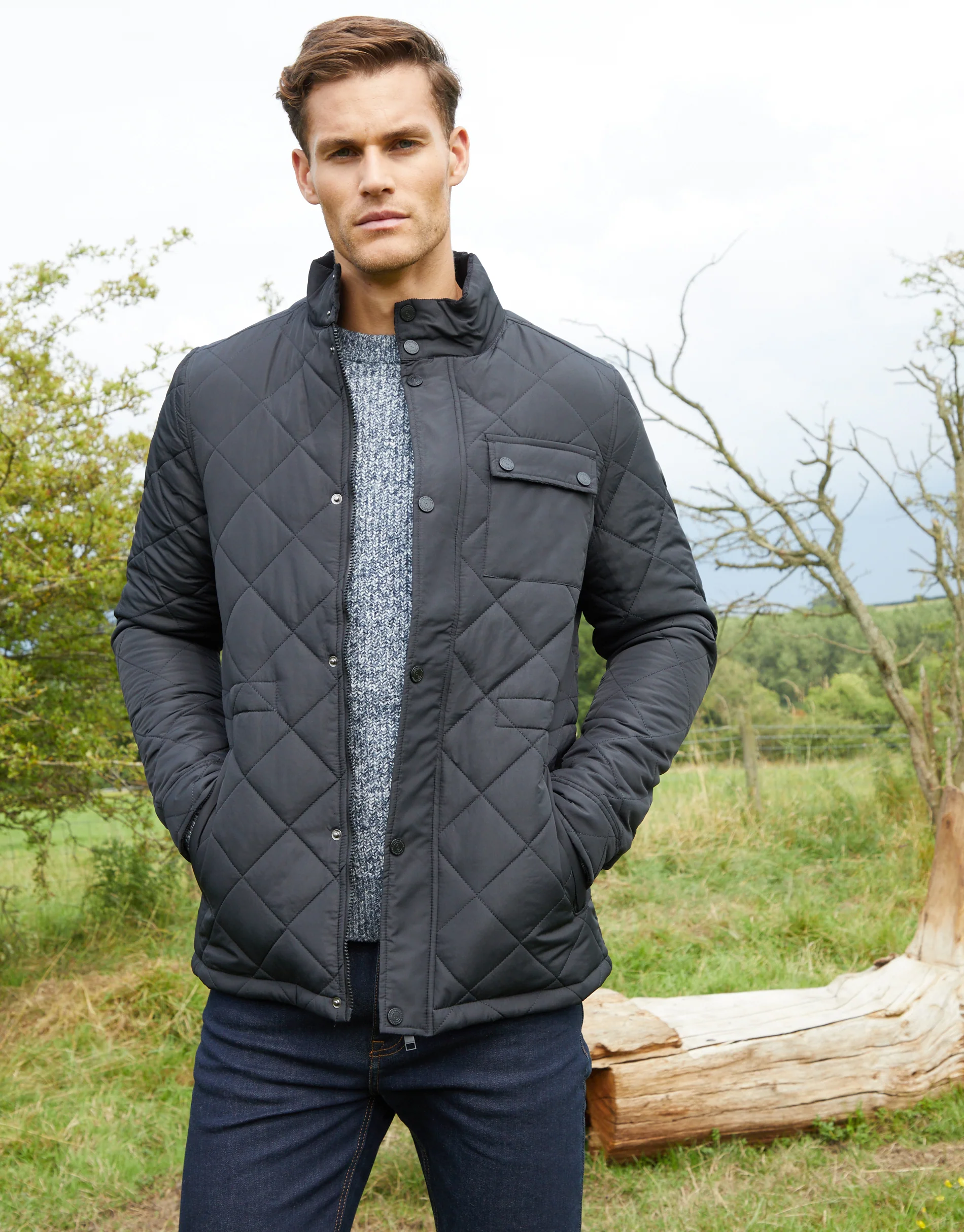 Showerproof Diamond Quilted Jacket in Black - Image 5