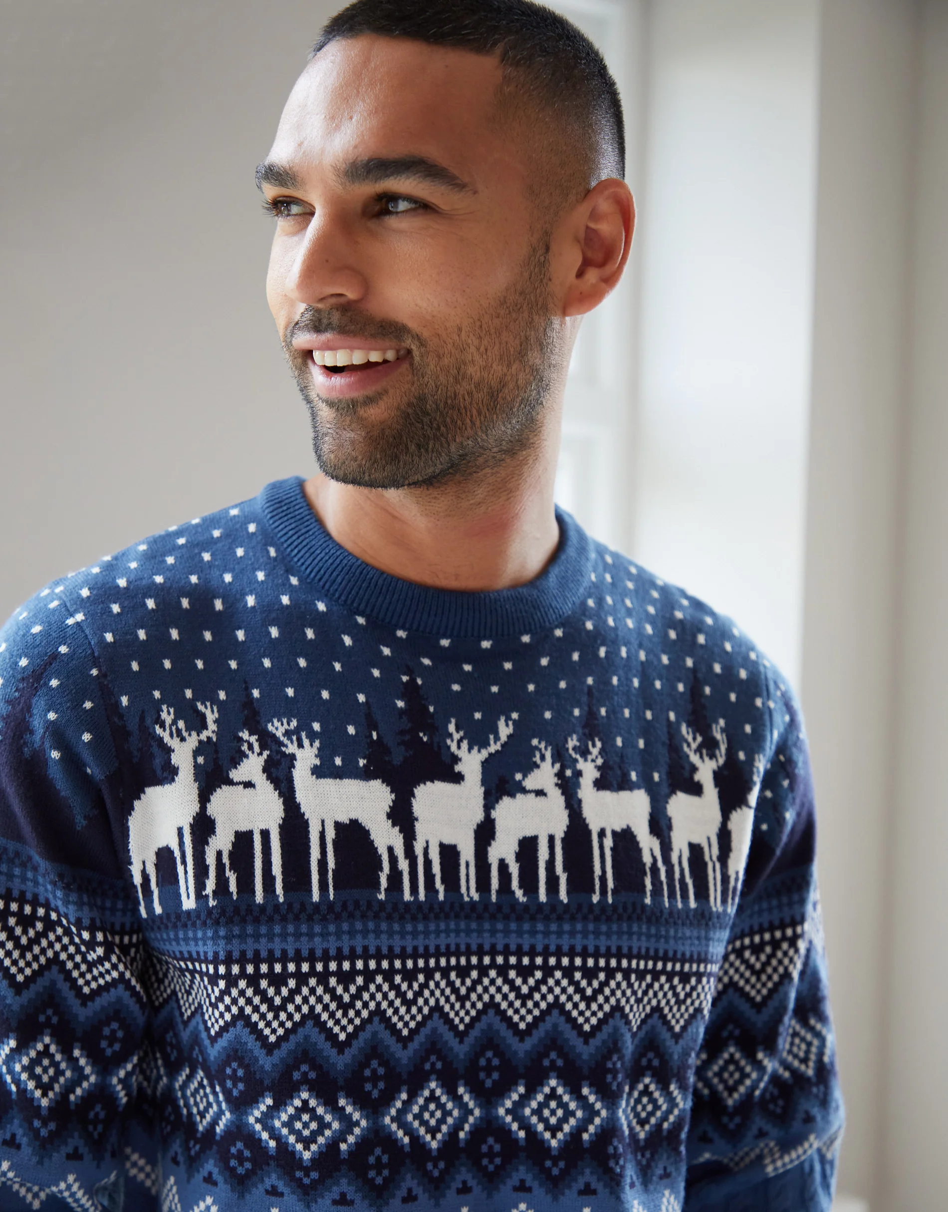 Cable Knit Fairisle Crew Neck Christmas Jumper in Blue - Image 4
