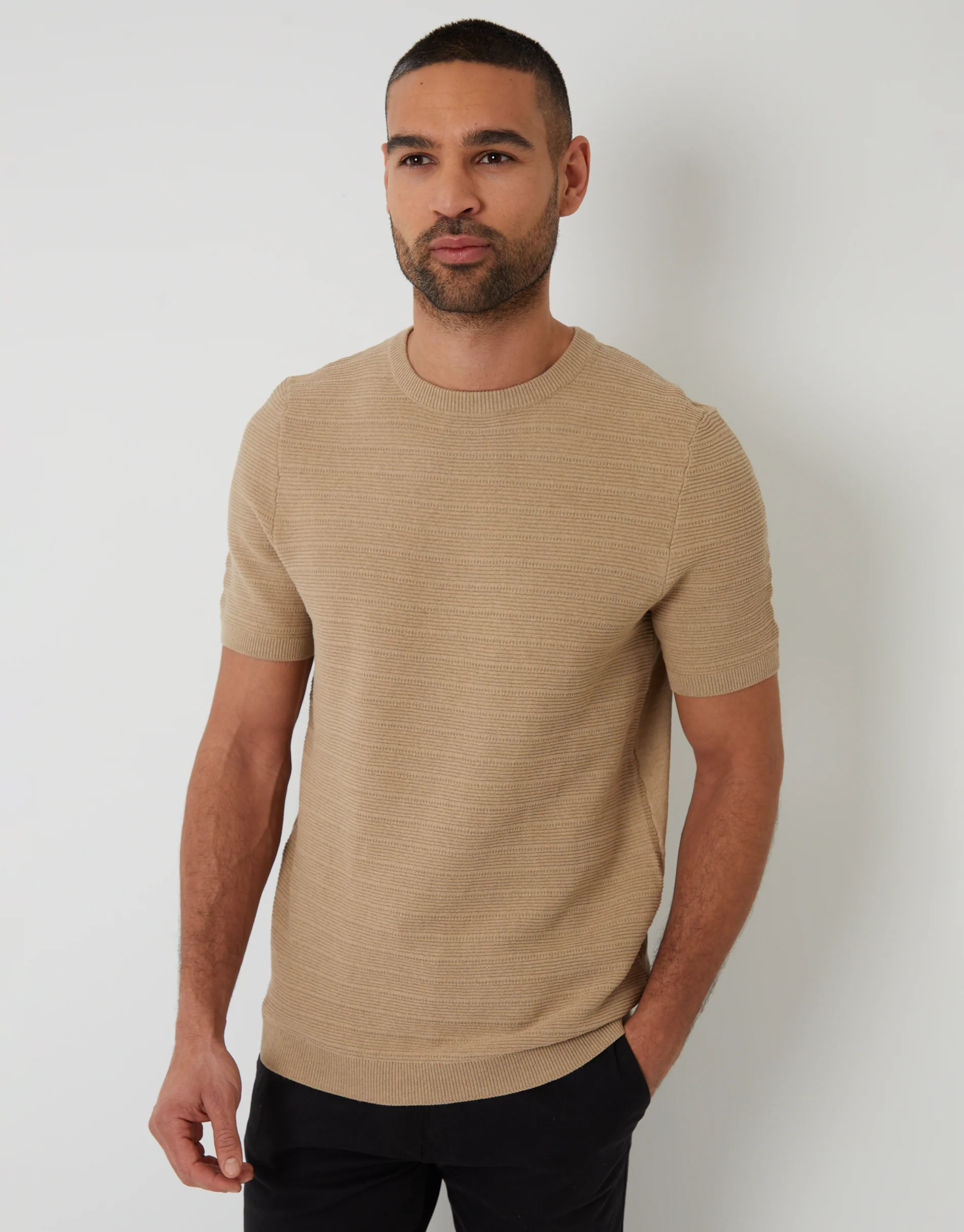Textured Knitted T-Shirt in Brown
