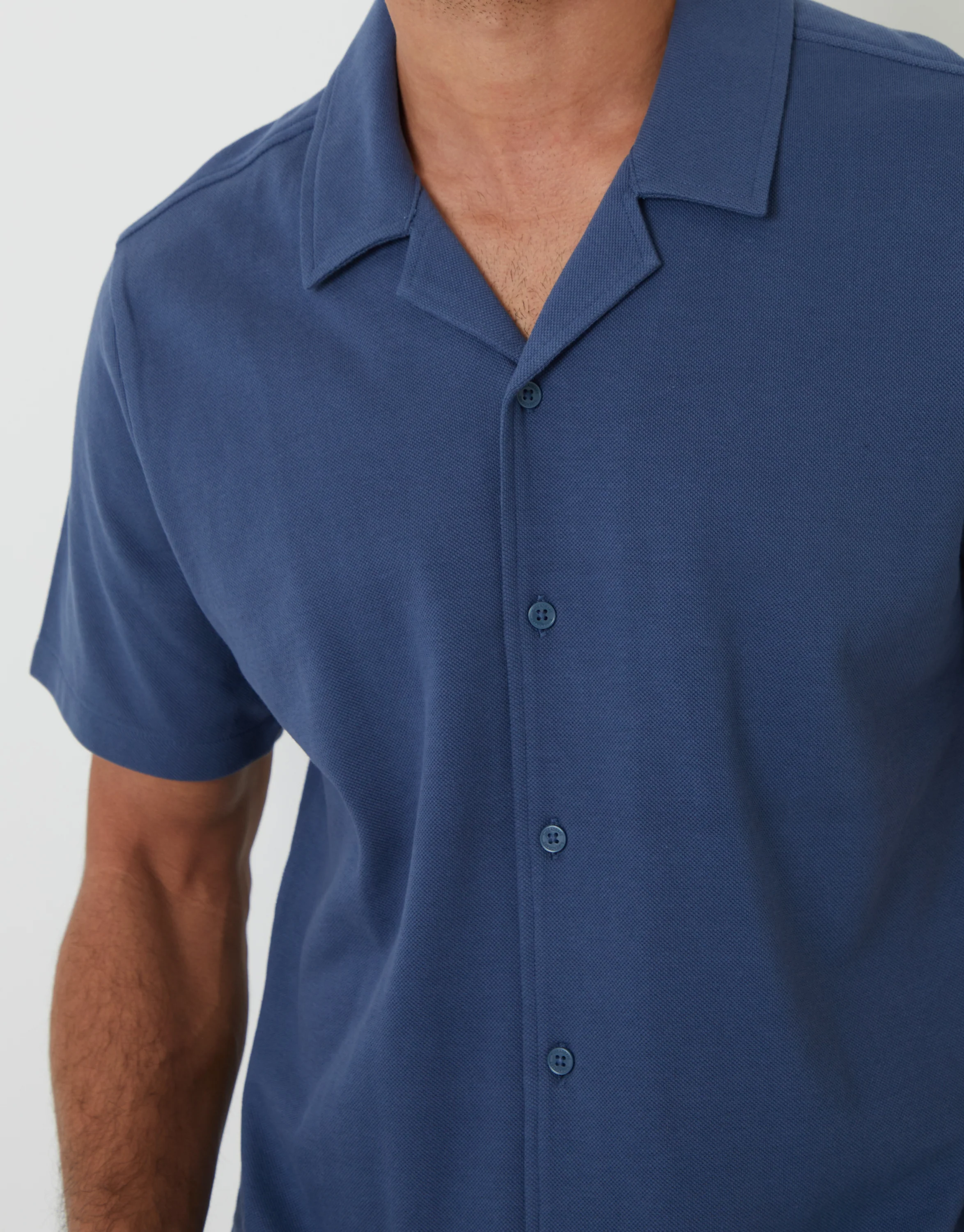 Jersey Pique Revere Collar Short Sleeve Shirt in Denim Blue - Image 4