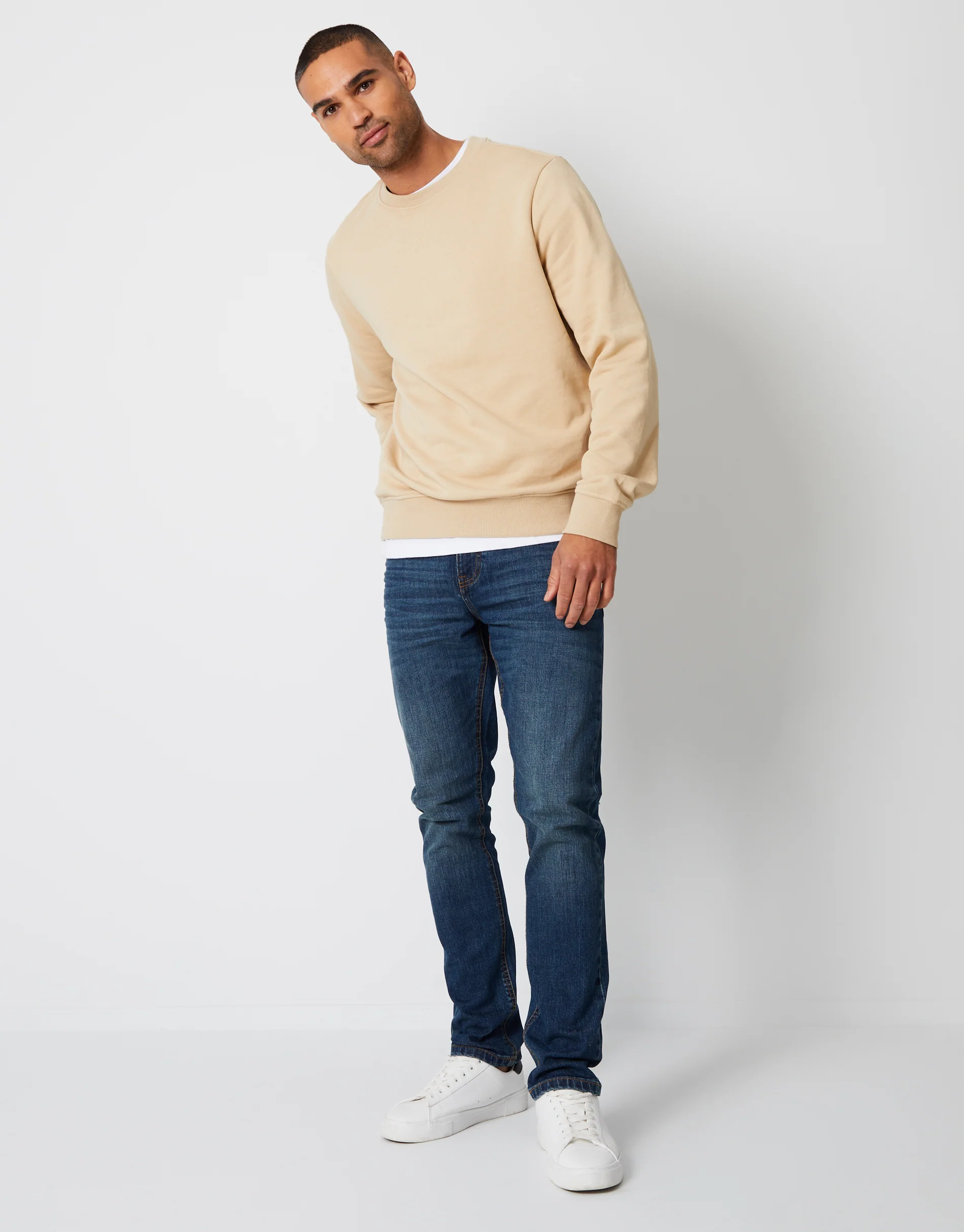 Slim Fit Jeans in Dirty Wash - Image 3