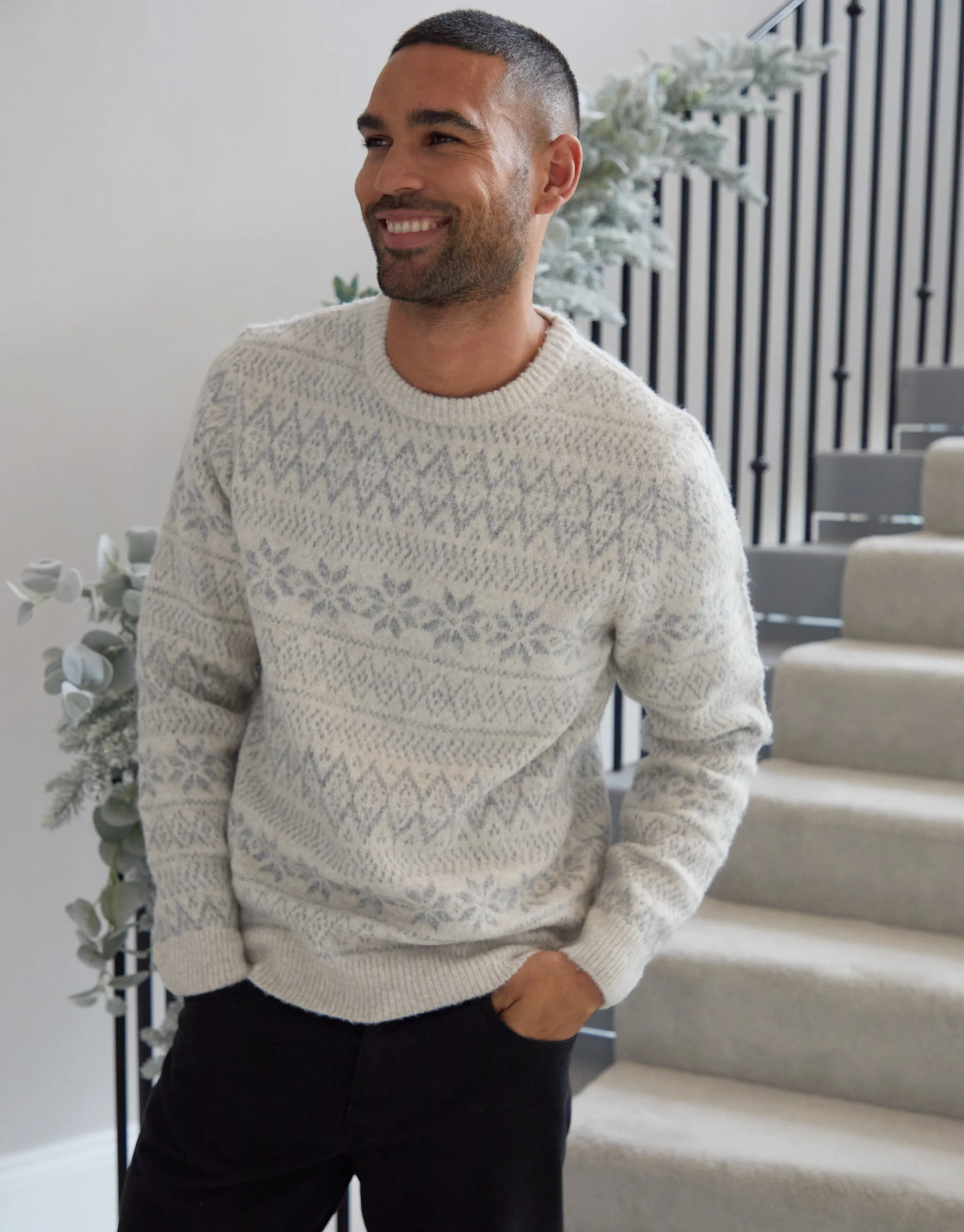 Christmas Fairisle Crew Neck Jumper in Ecru - Image 2
