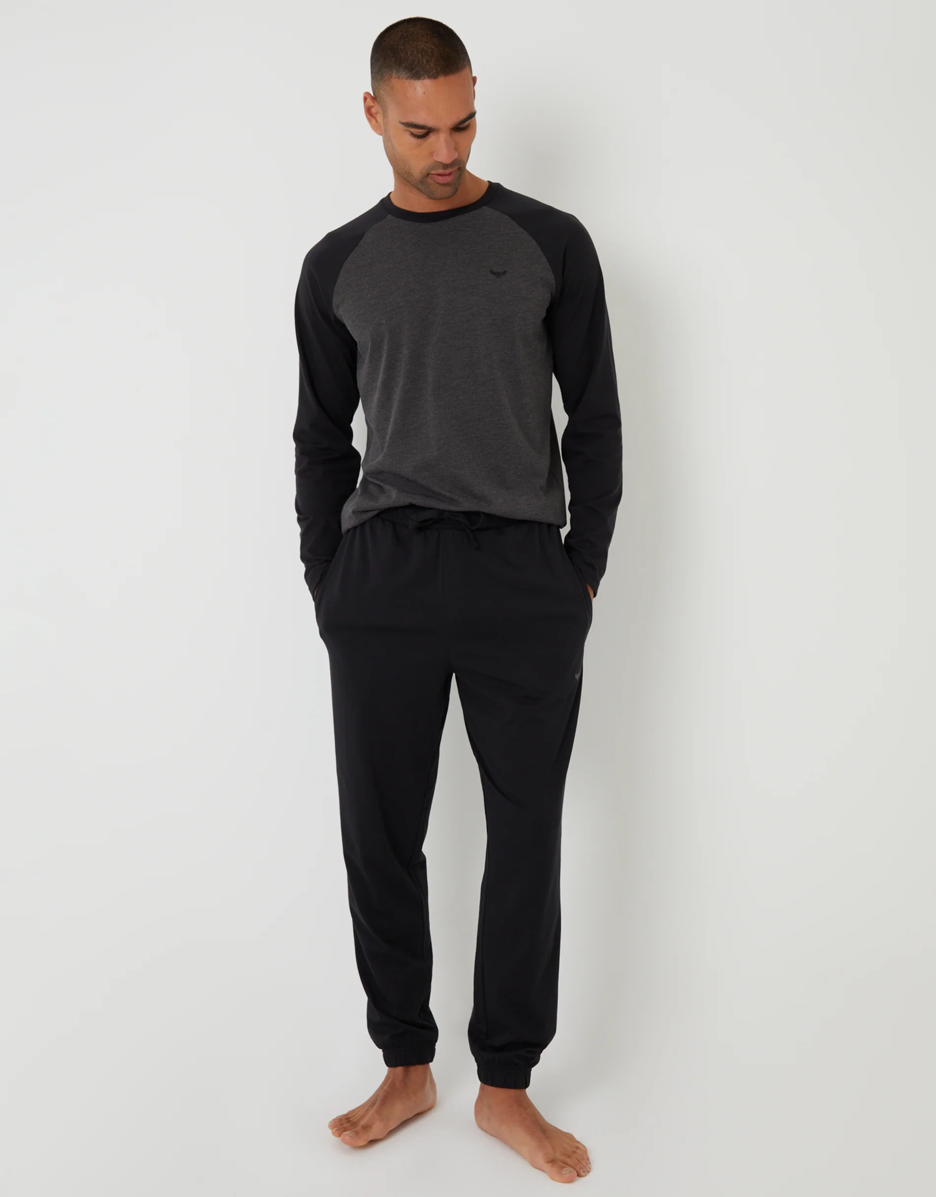 Raglan Sleeve Pyjama Set in Grey & Black - Image 4