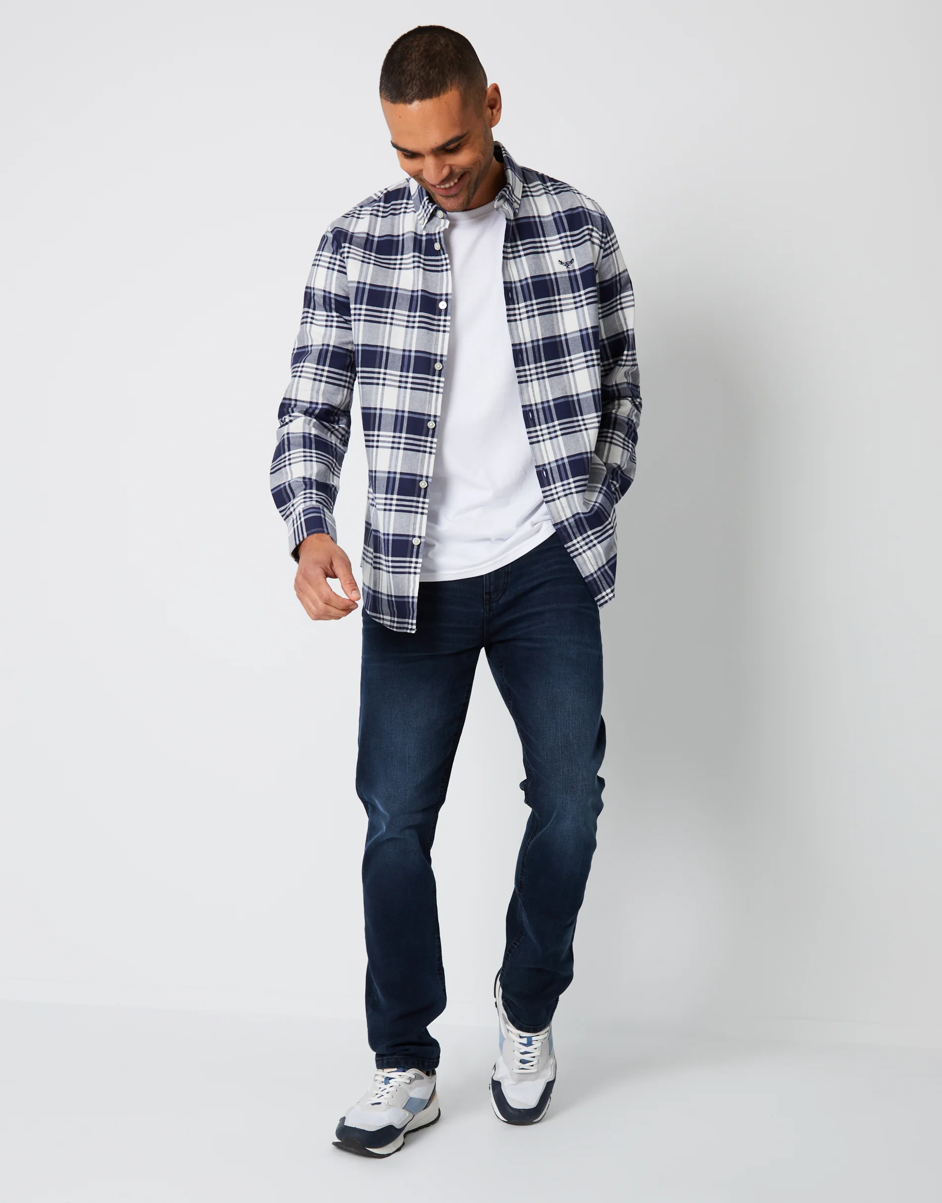 Slim Fit Jeans in Ink Wash - Image 3