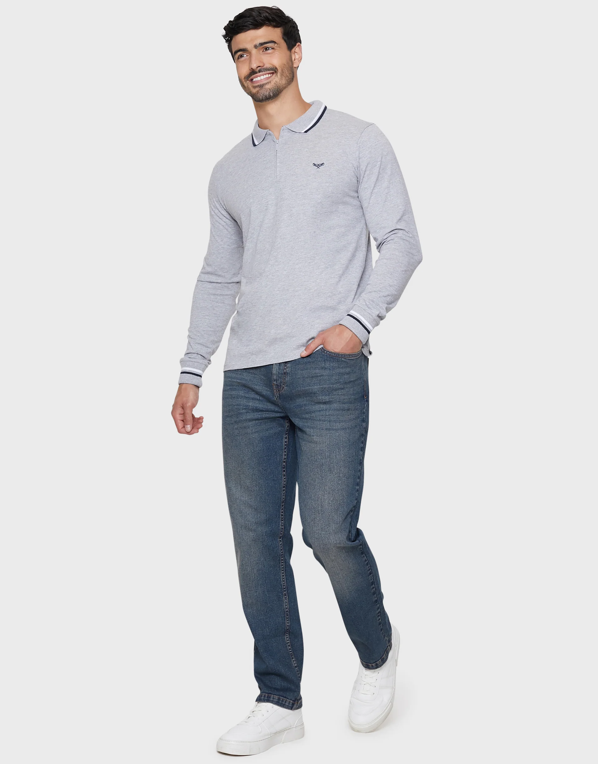 Straight Leg Belted Jeans in Dirty Wash - Image 3