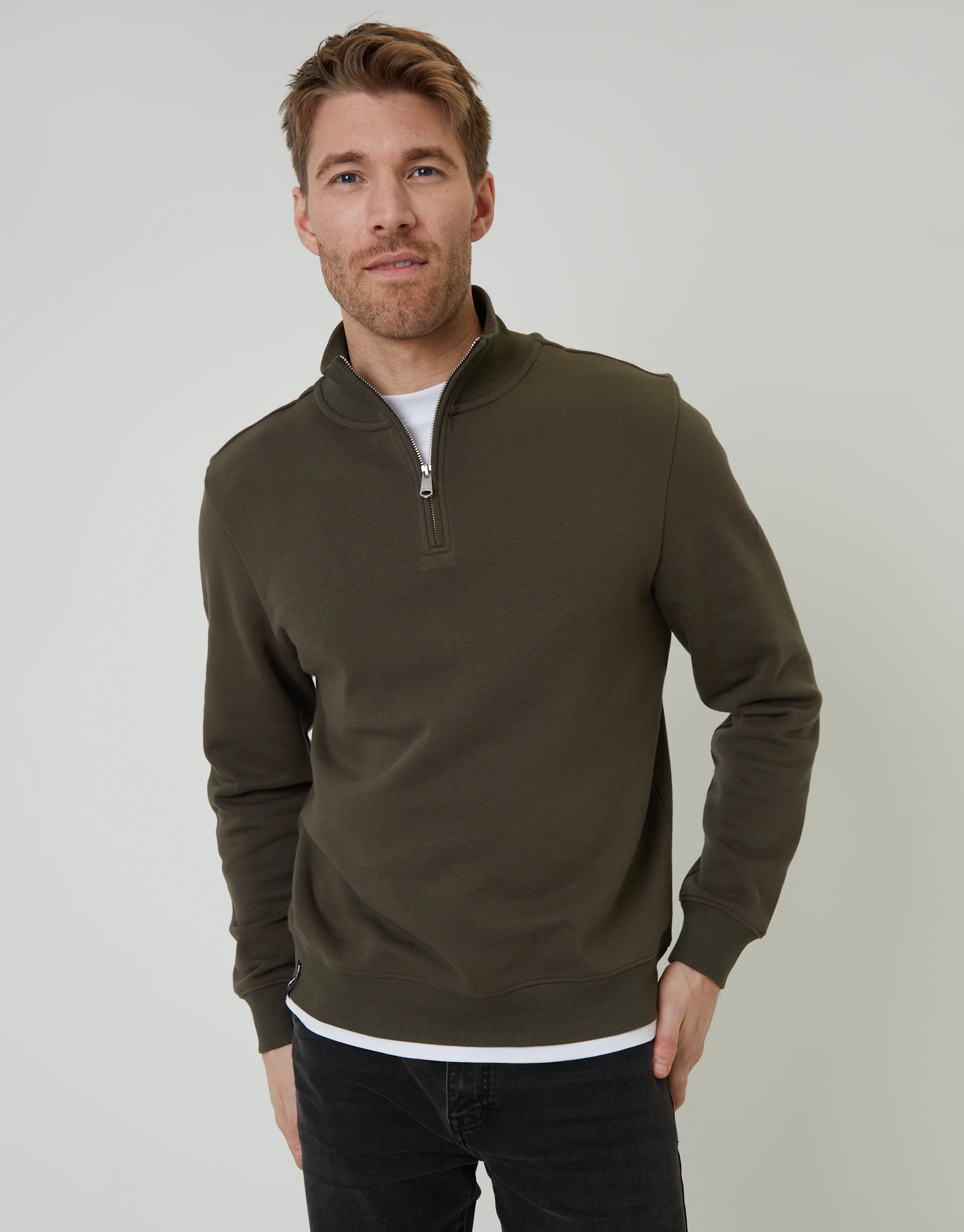 Mock T-Shirt Quarter Zip Sweatshirt in Khaki Green