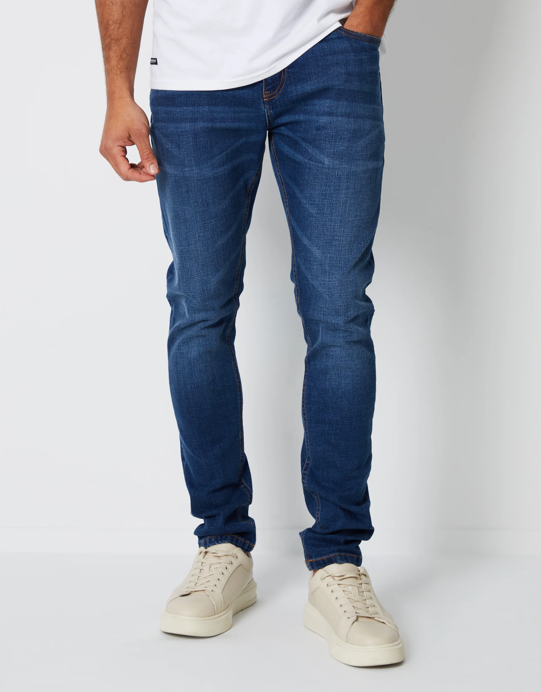 Skinny Fit Jeans in Mid Wash