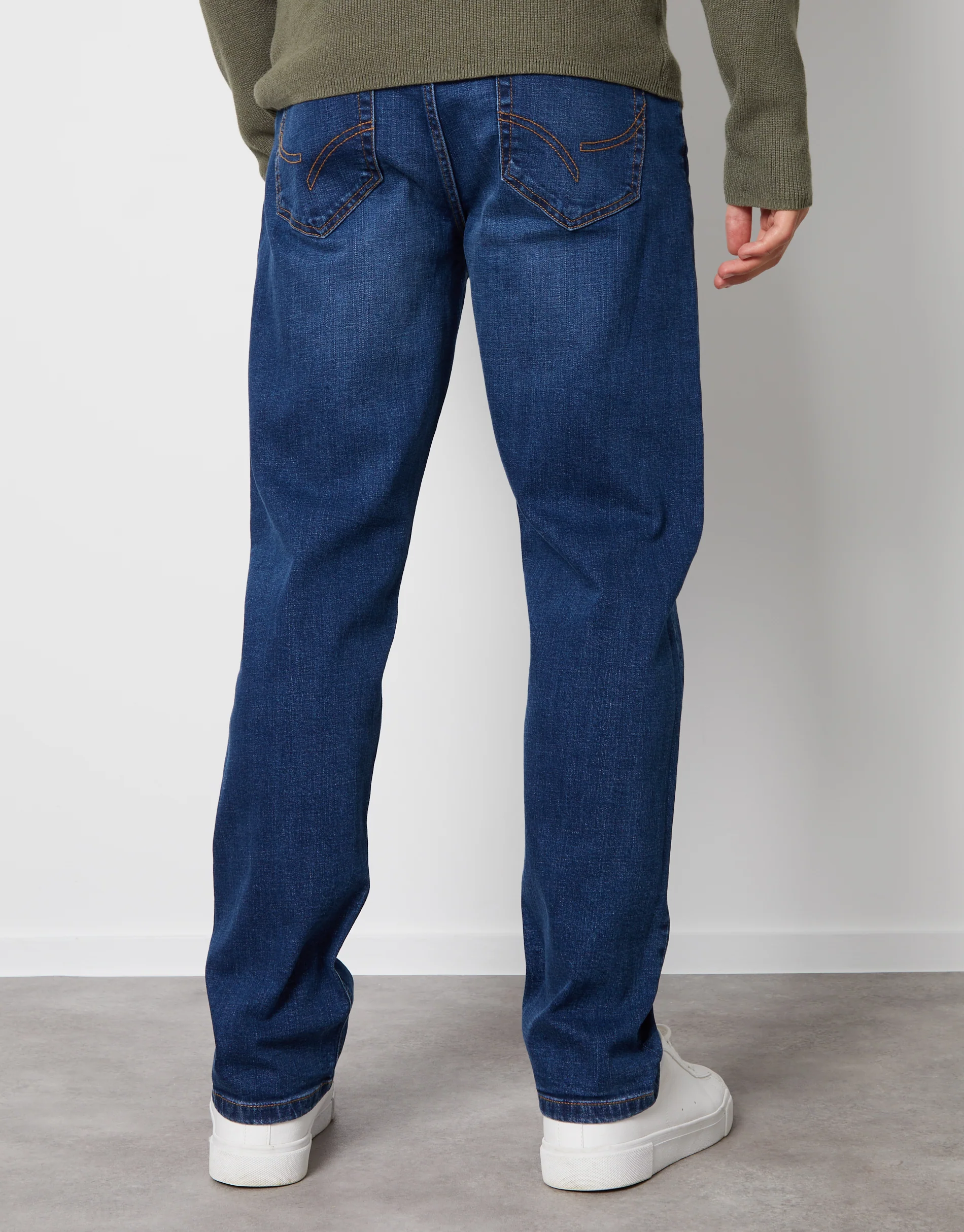 Straight Leg Jeans in Mid Wash - Image 3