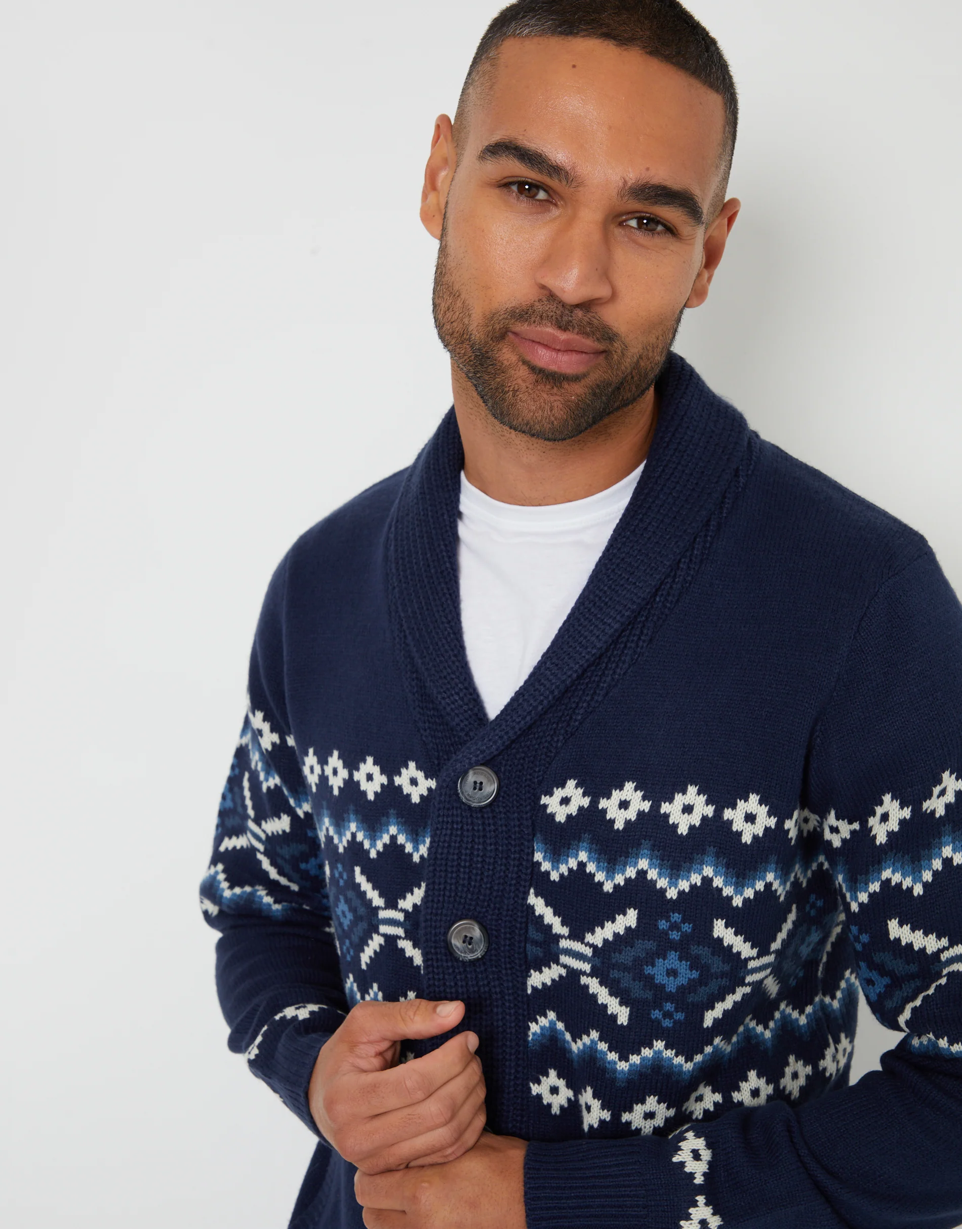Fairisle Shawl Neck Knitted Cardigan in Navy - Image 4