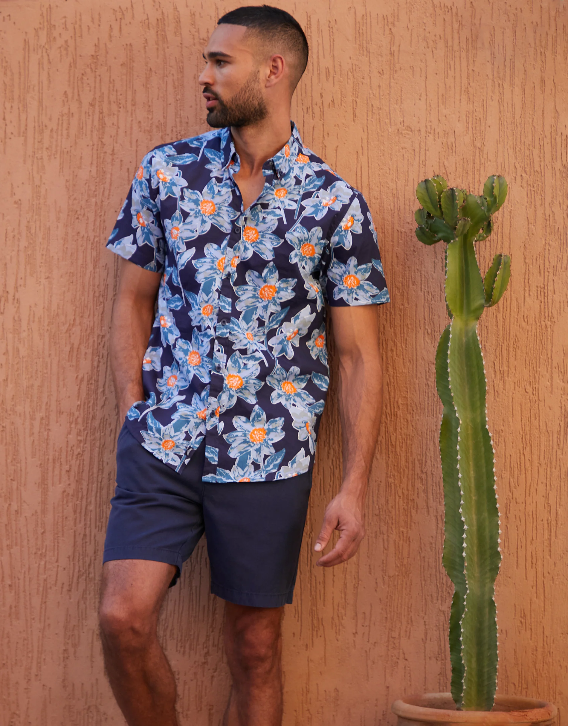 Floral Print Short Sleeve Shirt in Navy