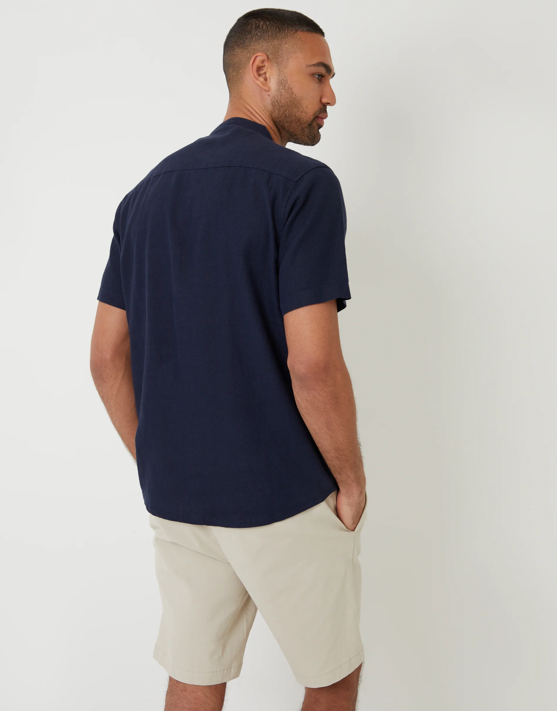 Grandad Collar Linen Blend Short Sleeve Shirt in Navy - Image 2