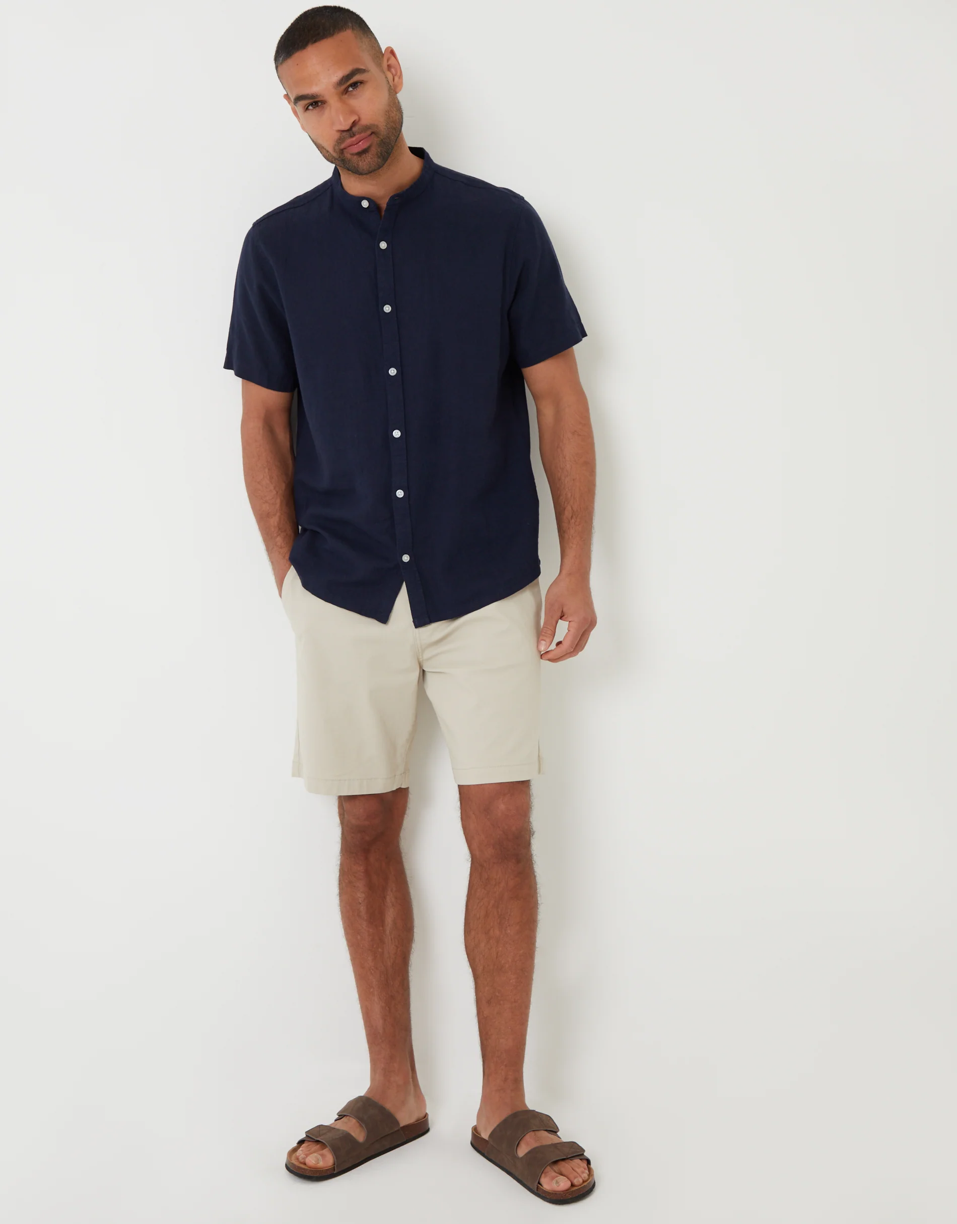 Grandad Collar Linen Blend Short Sleeve Shirt in Navy - Image 3