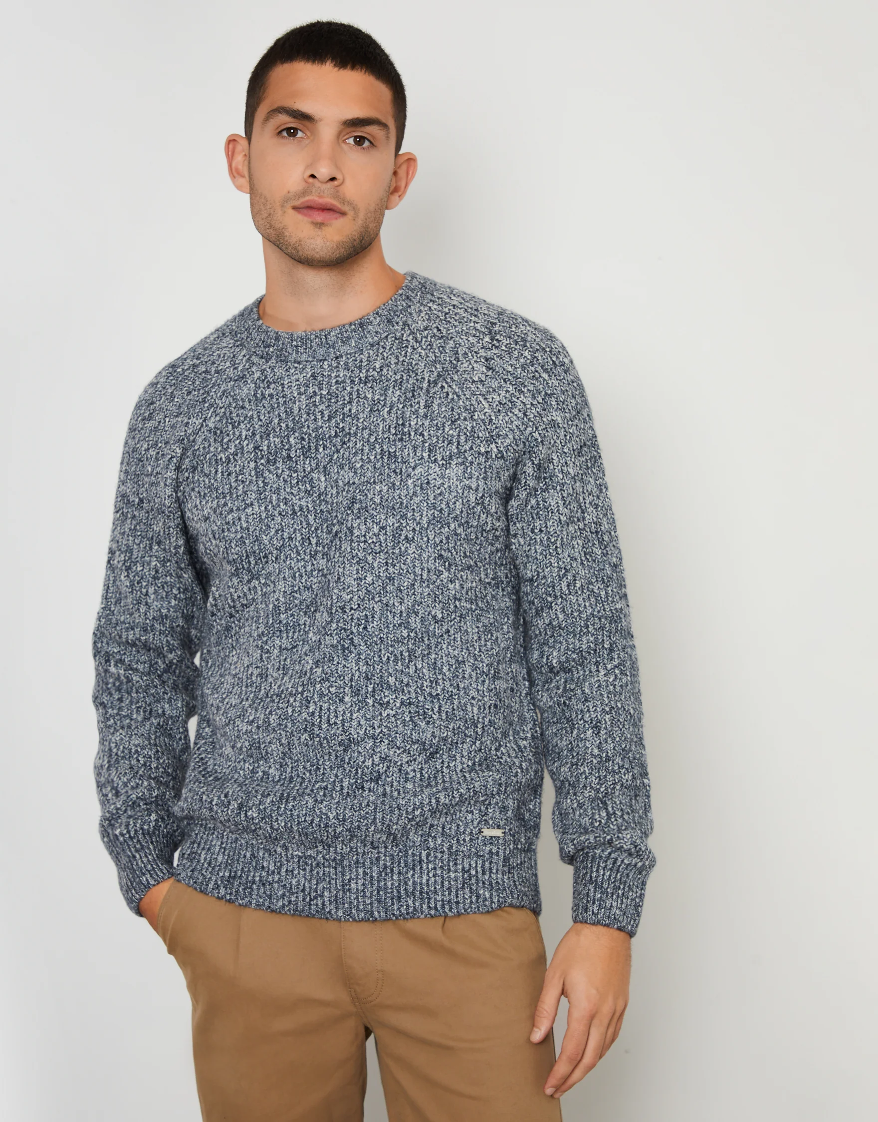 Raglan Sleeve Crew Neck Jumper in Navy - Image 2