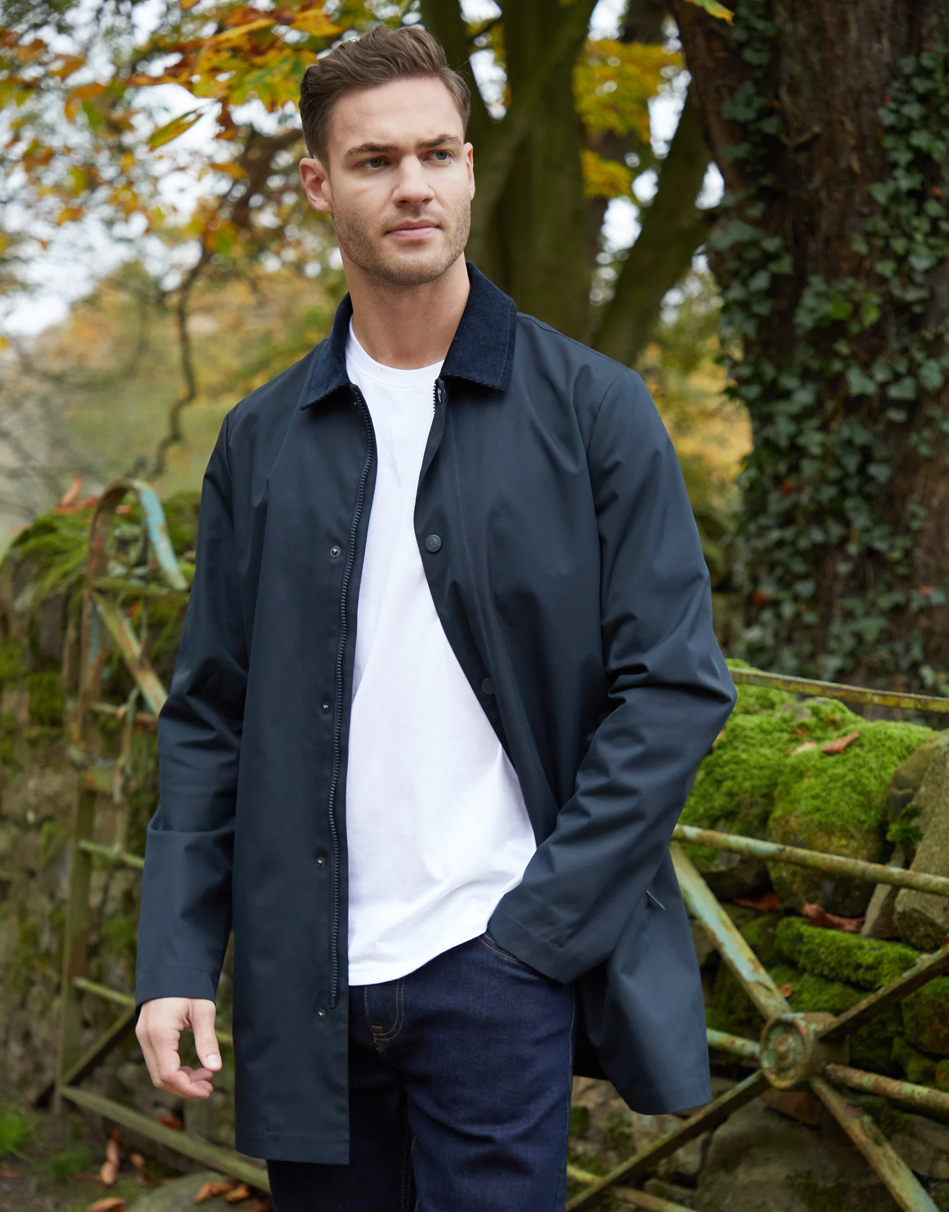 Showerproof Longline Corduroy Collar Mac in Navy