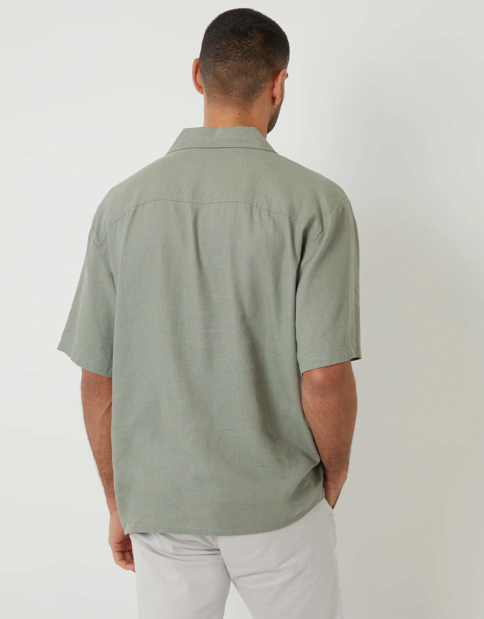 Relaxed Fit Linen Blend Revere Collar Short Sleeve Shirt in Sage Green - Image 2