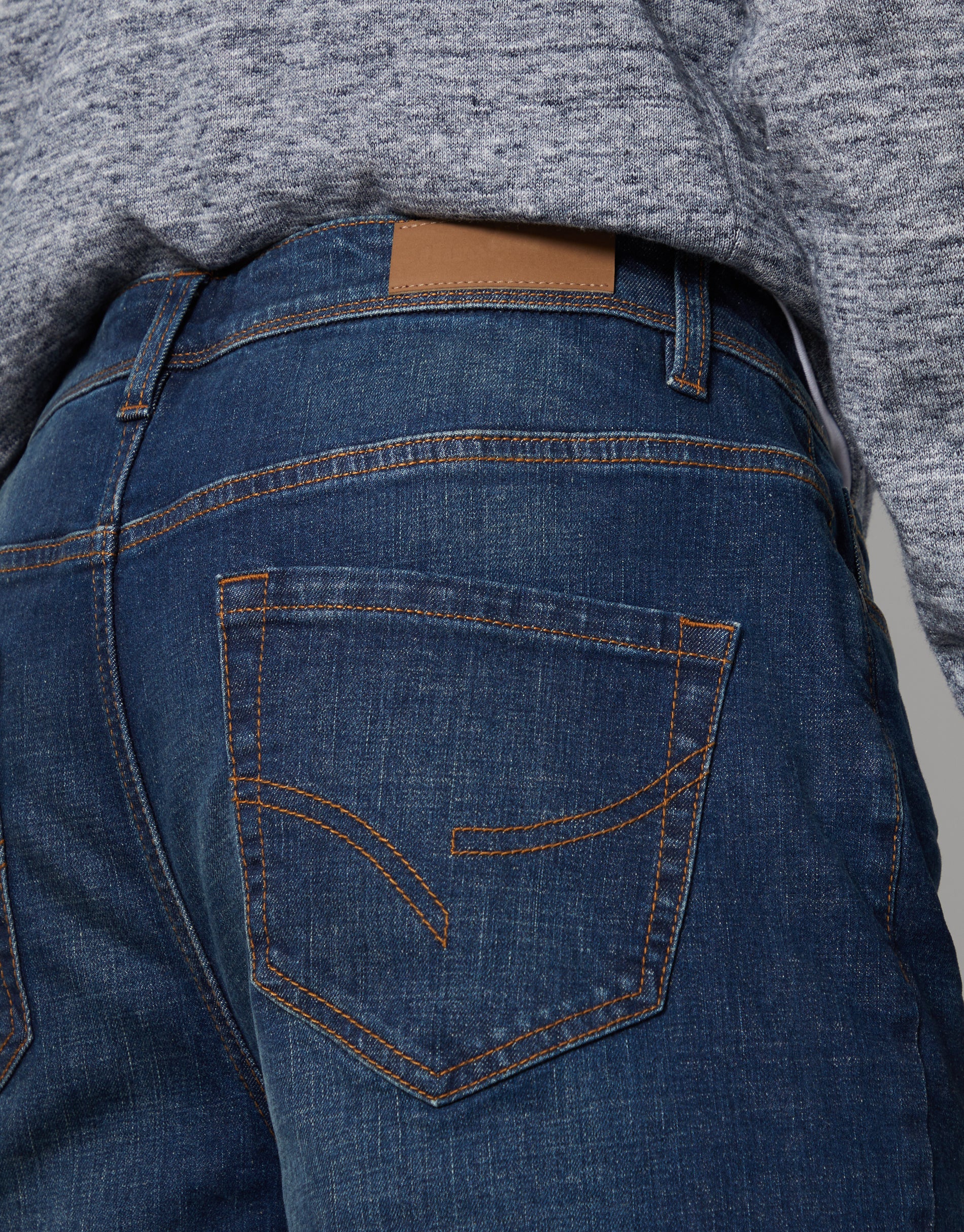 Straight Leg Jeans in Vintage Wash - Image 4