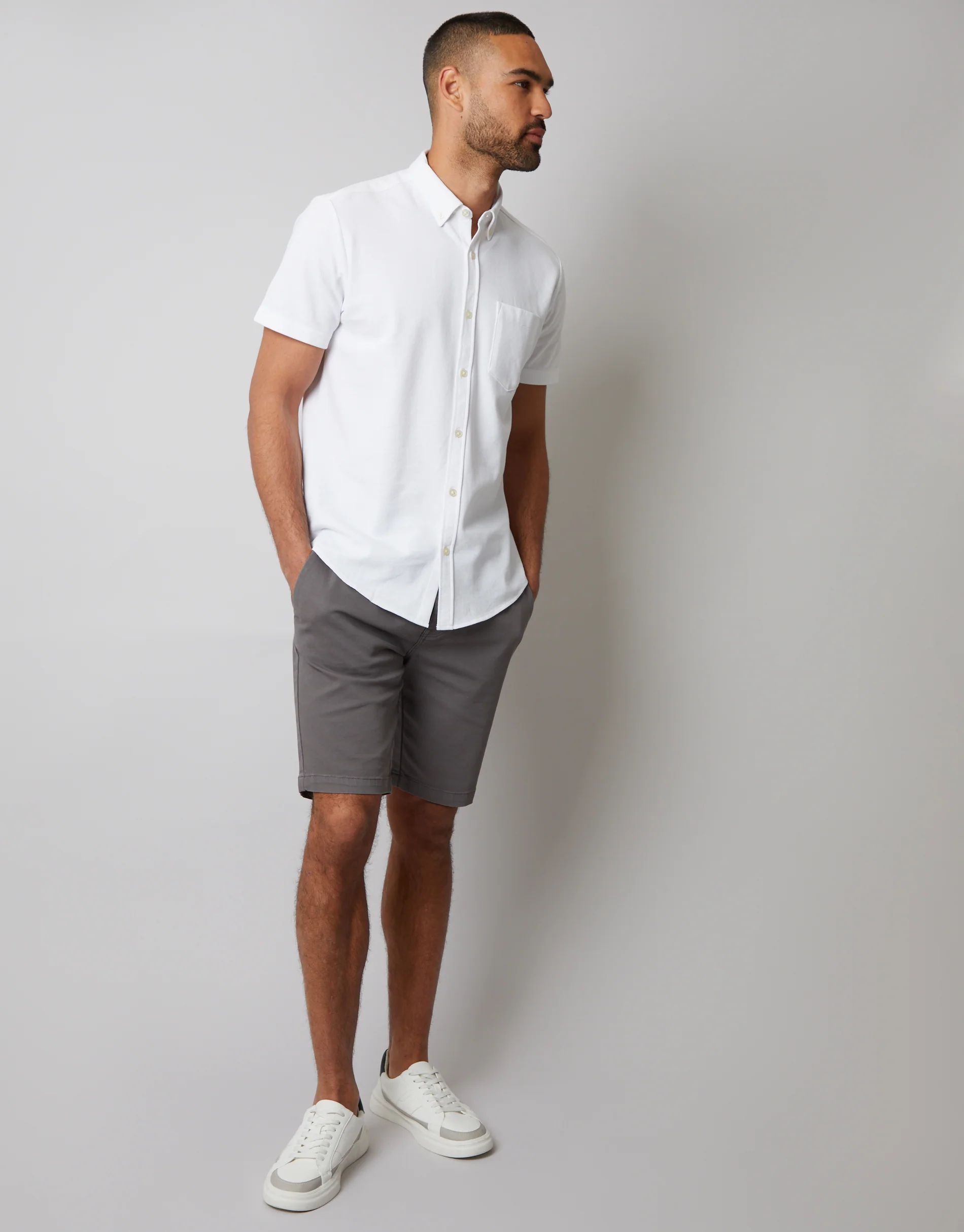 Pique Short Sleeve Shirt in White - Image 3