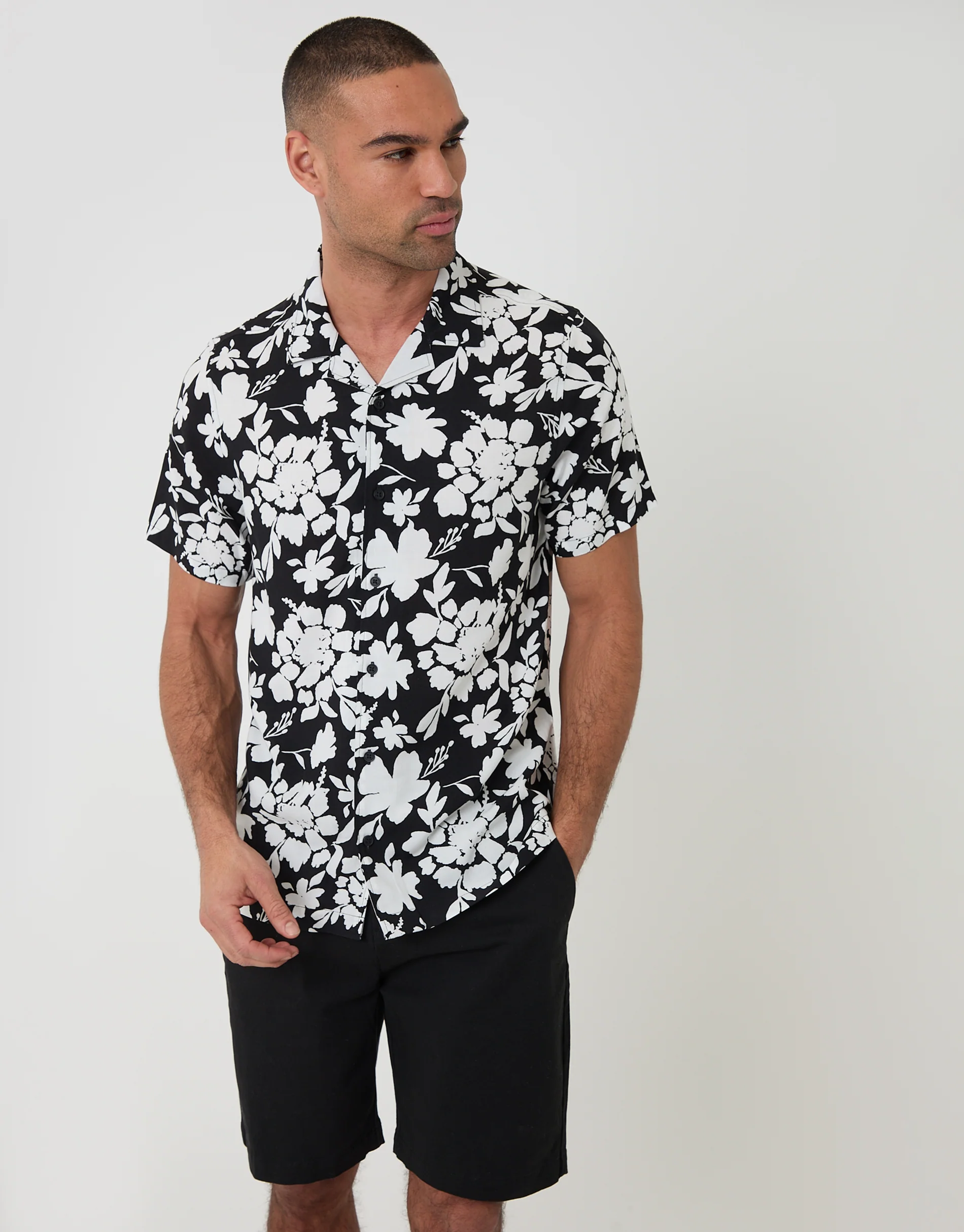 Abstract Floral Print Short Sleeve Shirt in Black