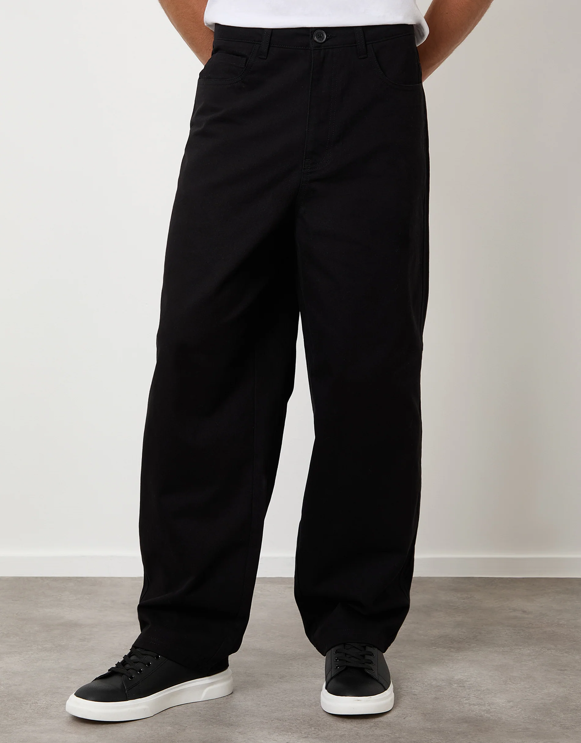 Baggy Fit 5 Pocket Chino Trousers in Black - Image 2