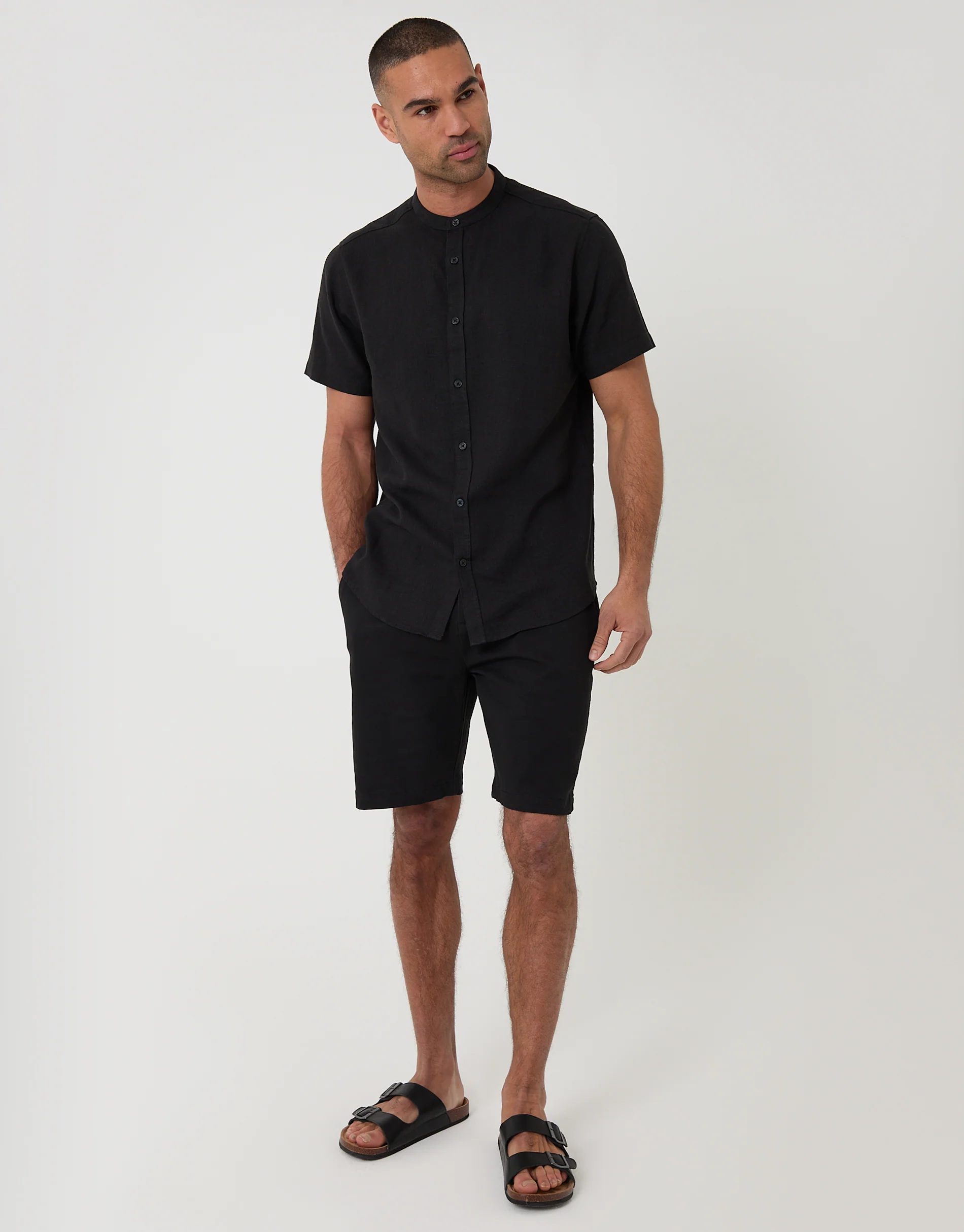 Grandad Collar Linen Blend Short Sleeve Shirt in Black - Image 3