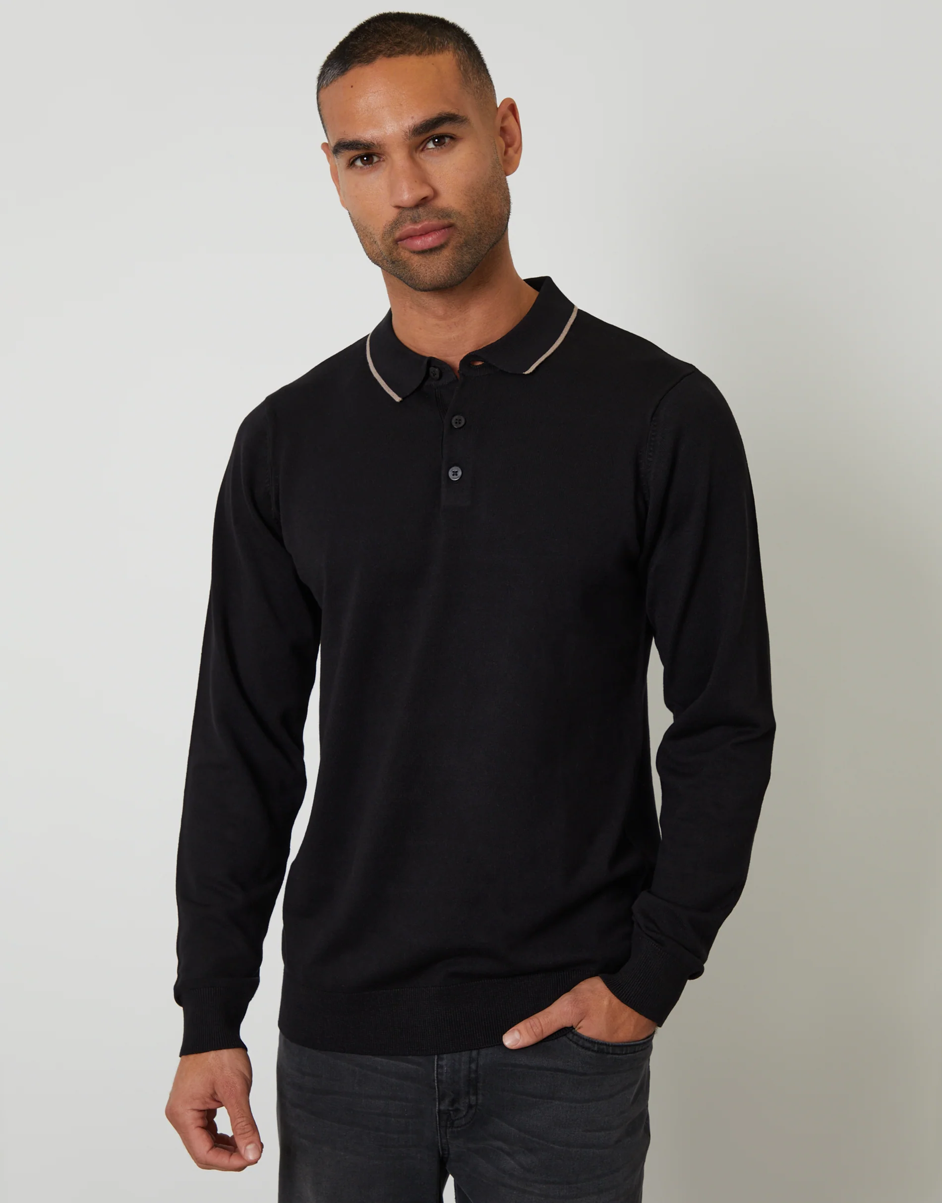 Knitted Long Sleeve Contrast Tipping Polo Jumper in Black