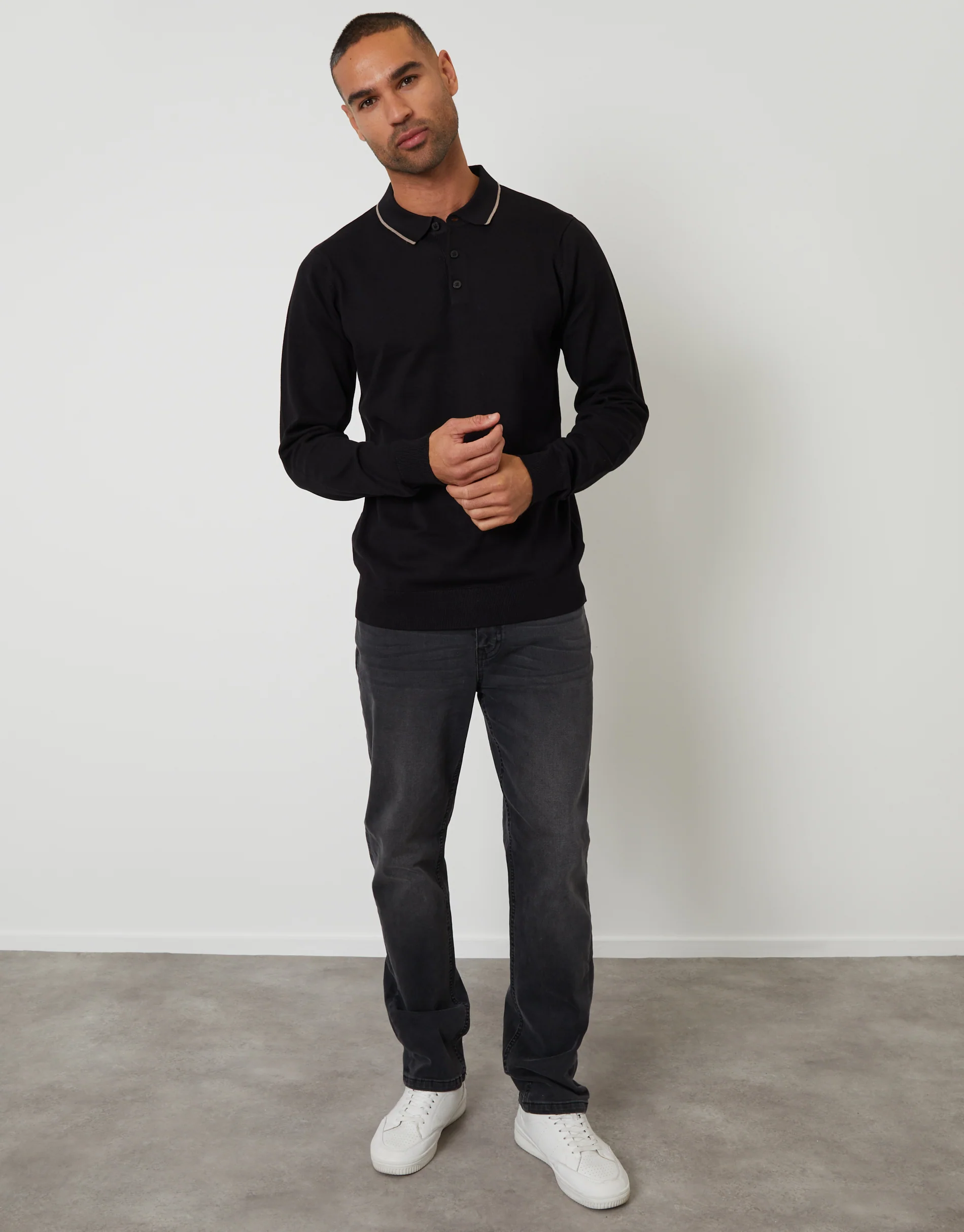 Knitted Long Sleeve Contrast Tipping Polo Jumper in Black - Image 3