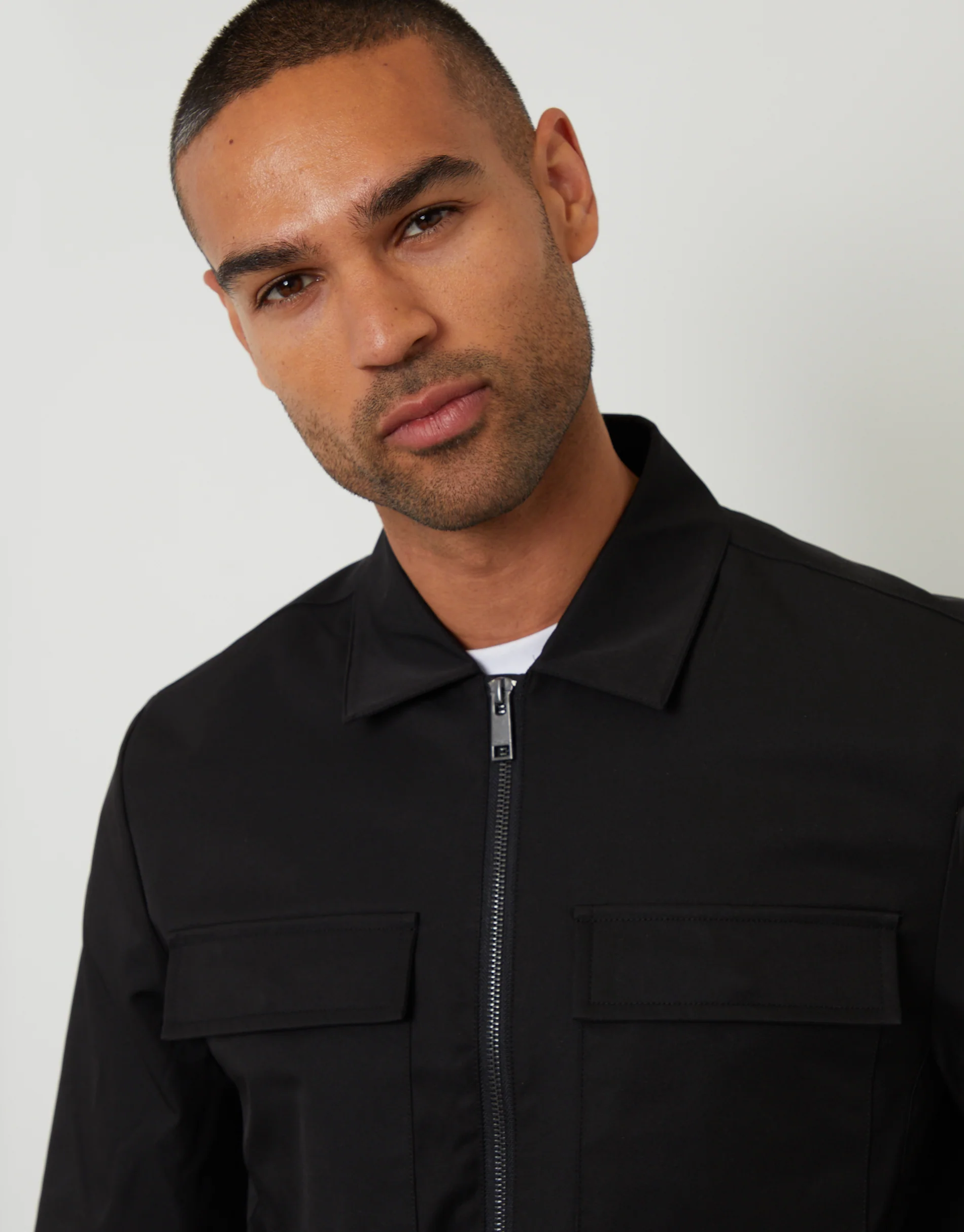 Lightweight Collared Zip Up Jacket in Black - Image 4