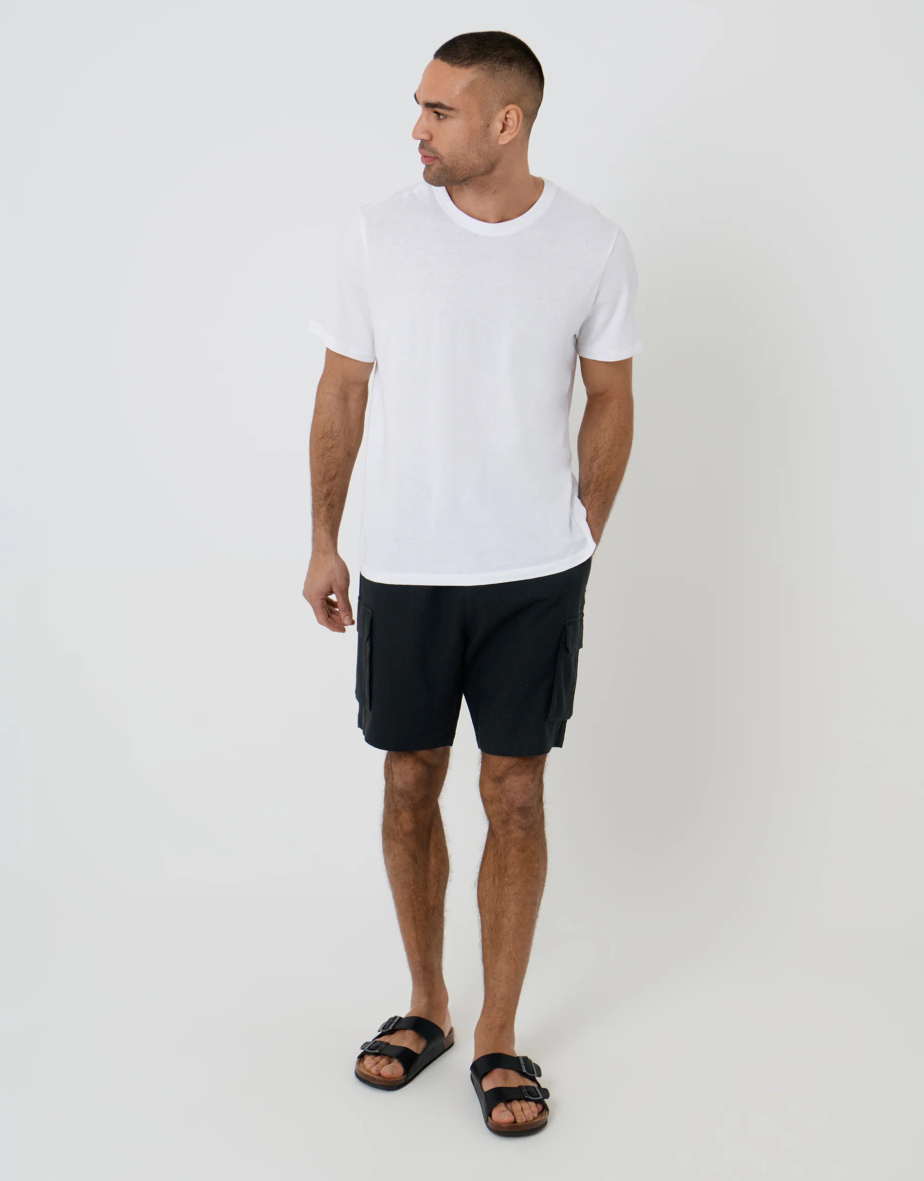 Linen Blend Cargo Shorts in Black