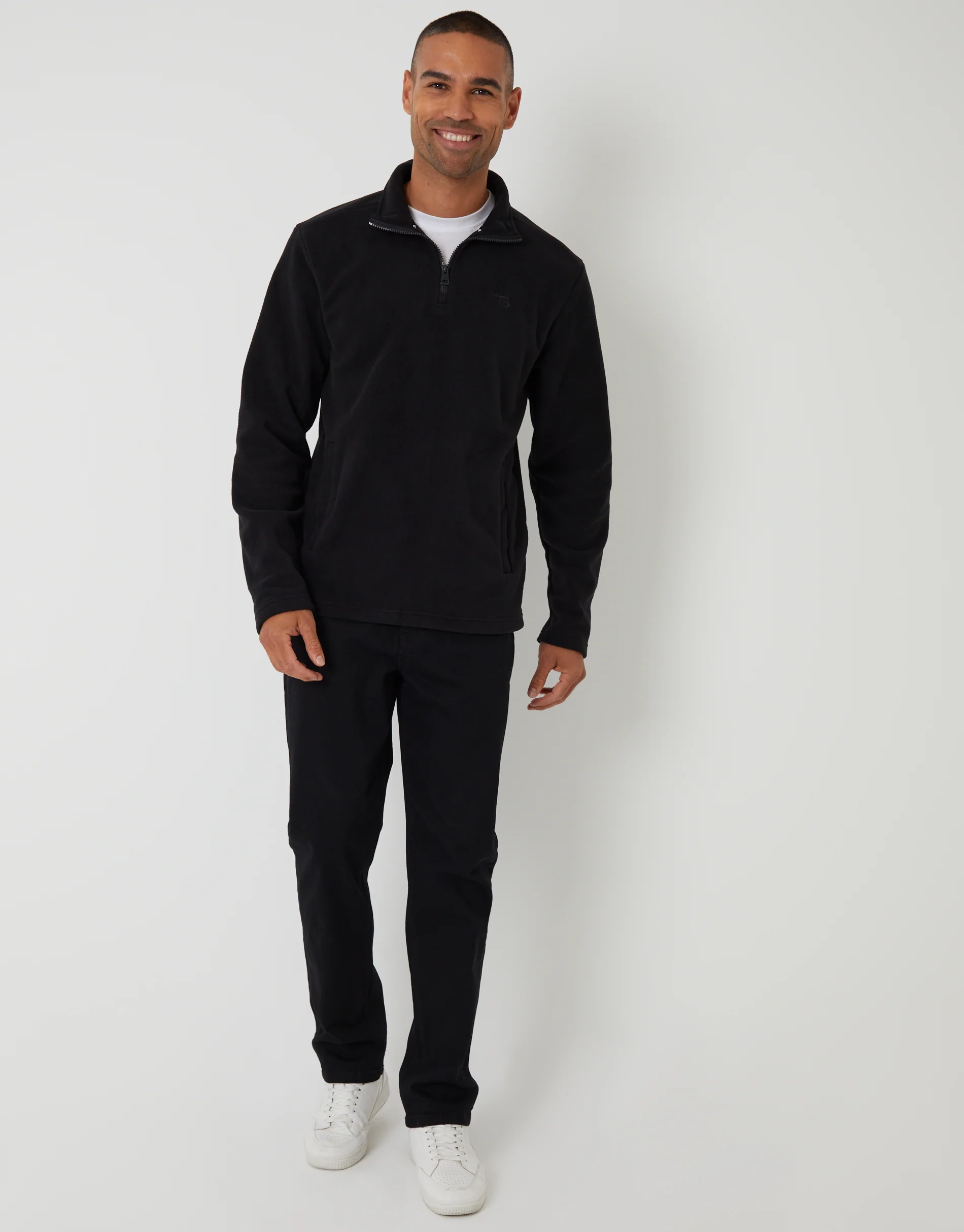 Quarter Zip Microfleece Sweatshirt in Black