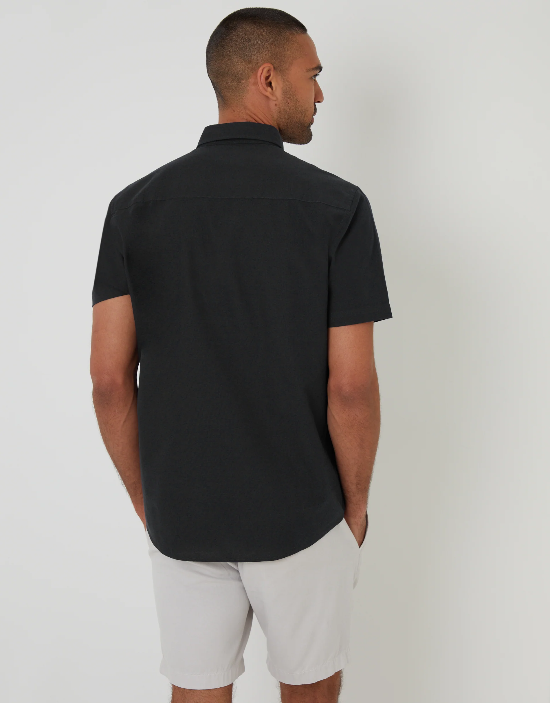 Short Sleeve Shirt in Black - Image 2