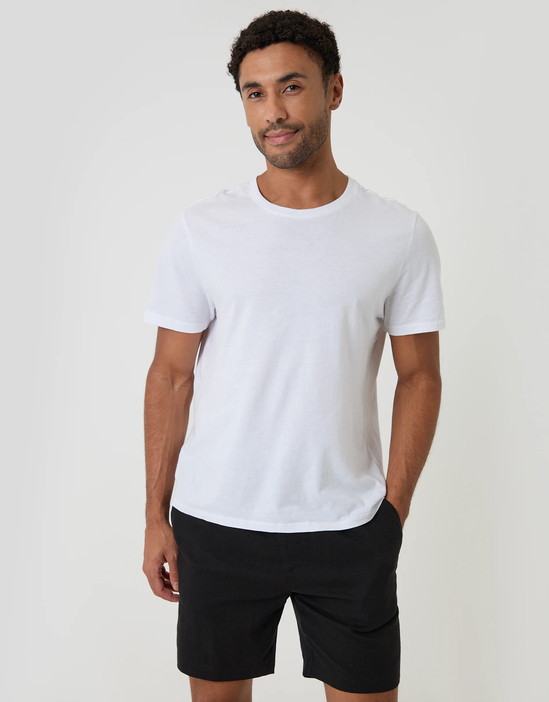 Shorter Length Elasticated Waist Linen Blend Shorts in Black - Image 3