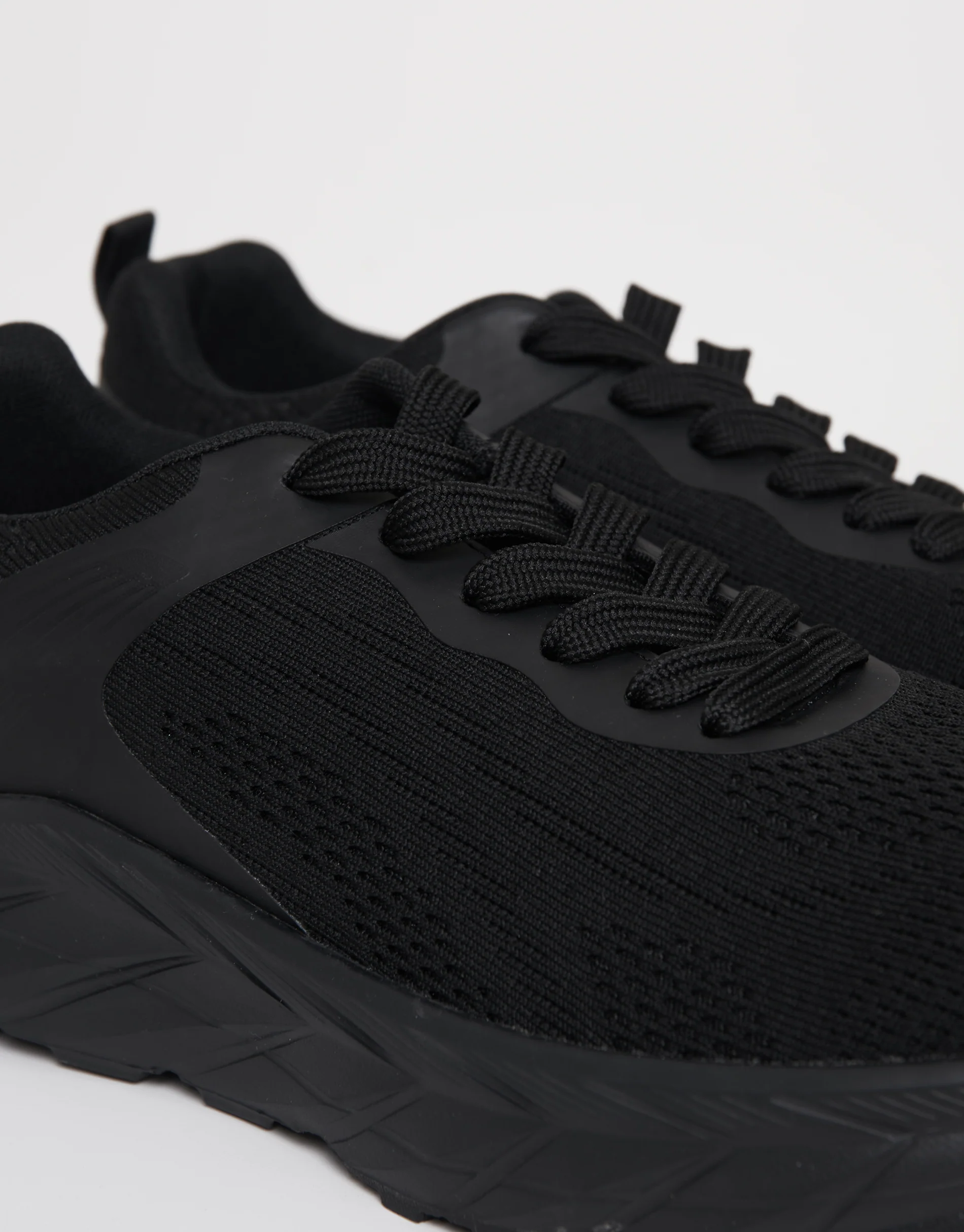Textured Slip On Trainers in Black - Image 3