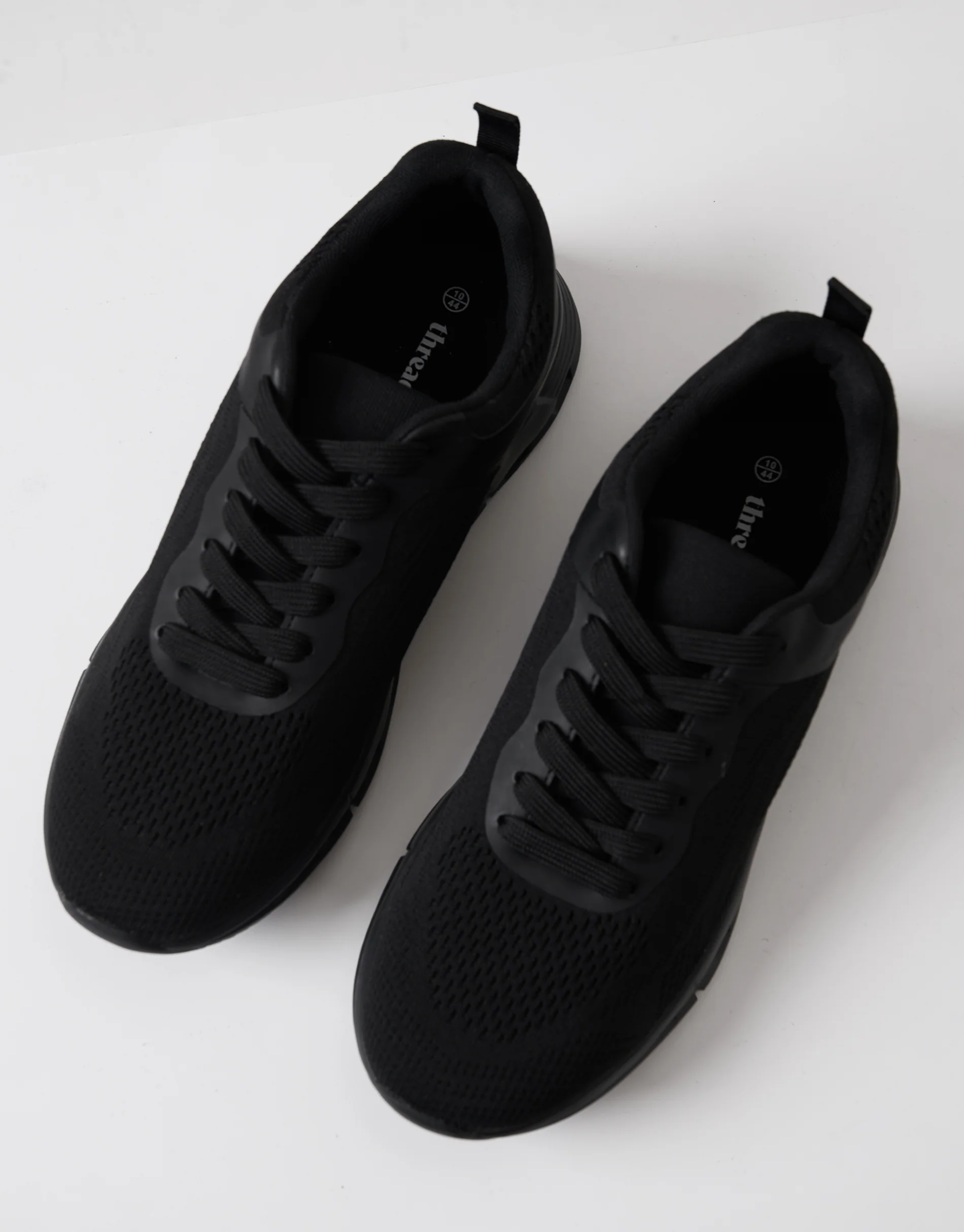 Textured Slip On Trainers in Black - Image 3