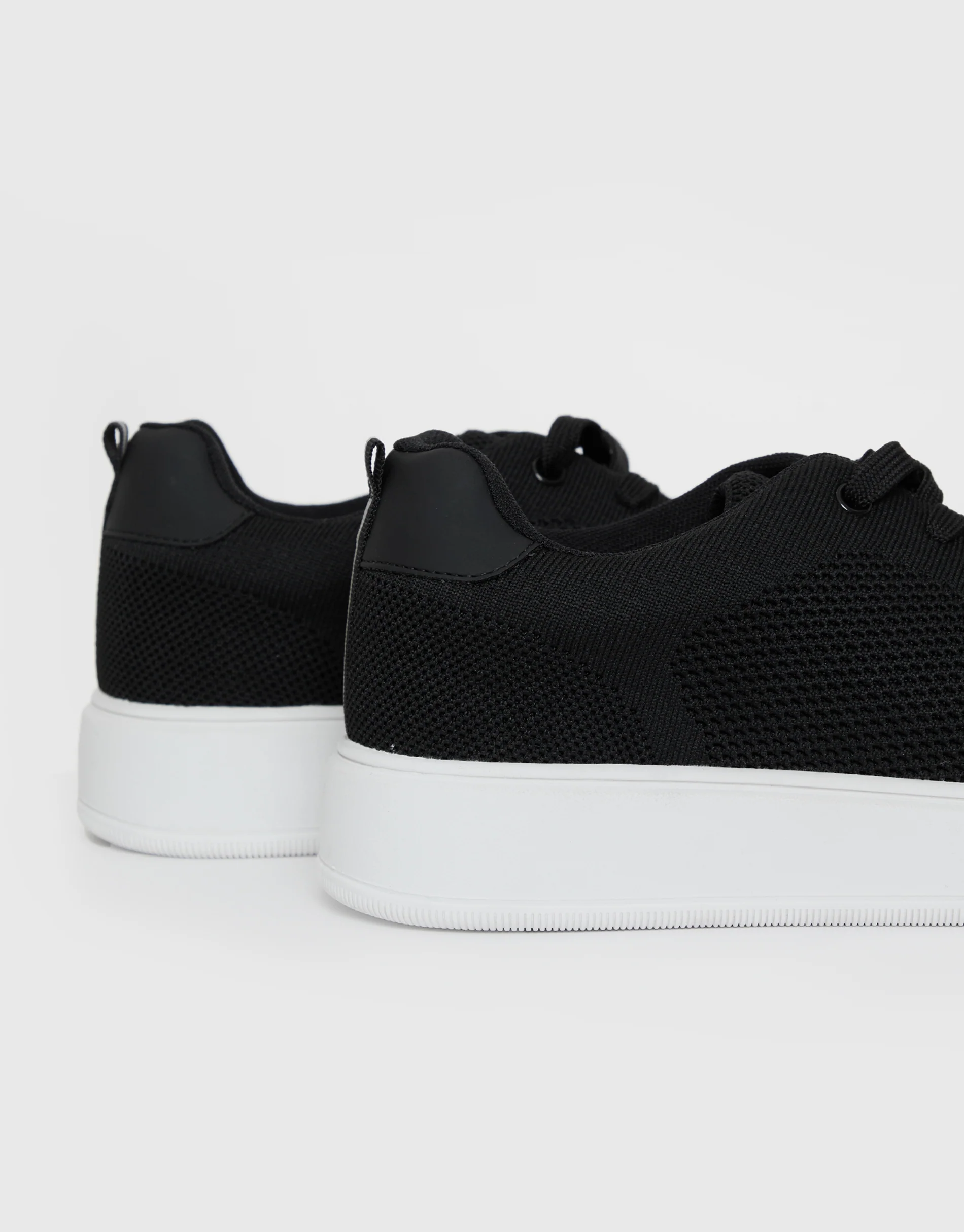 Textured Trainers in Black - Image 4