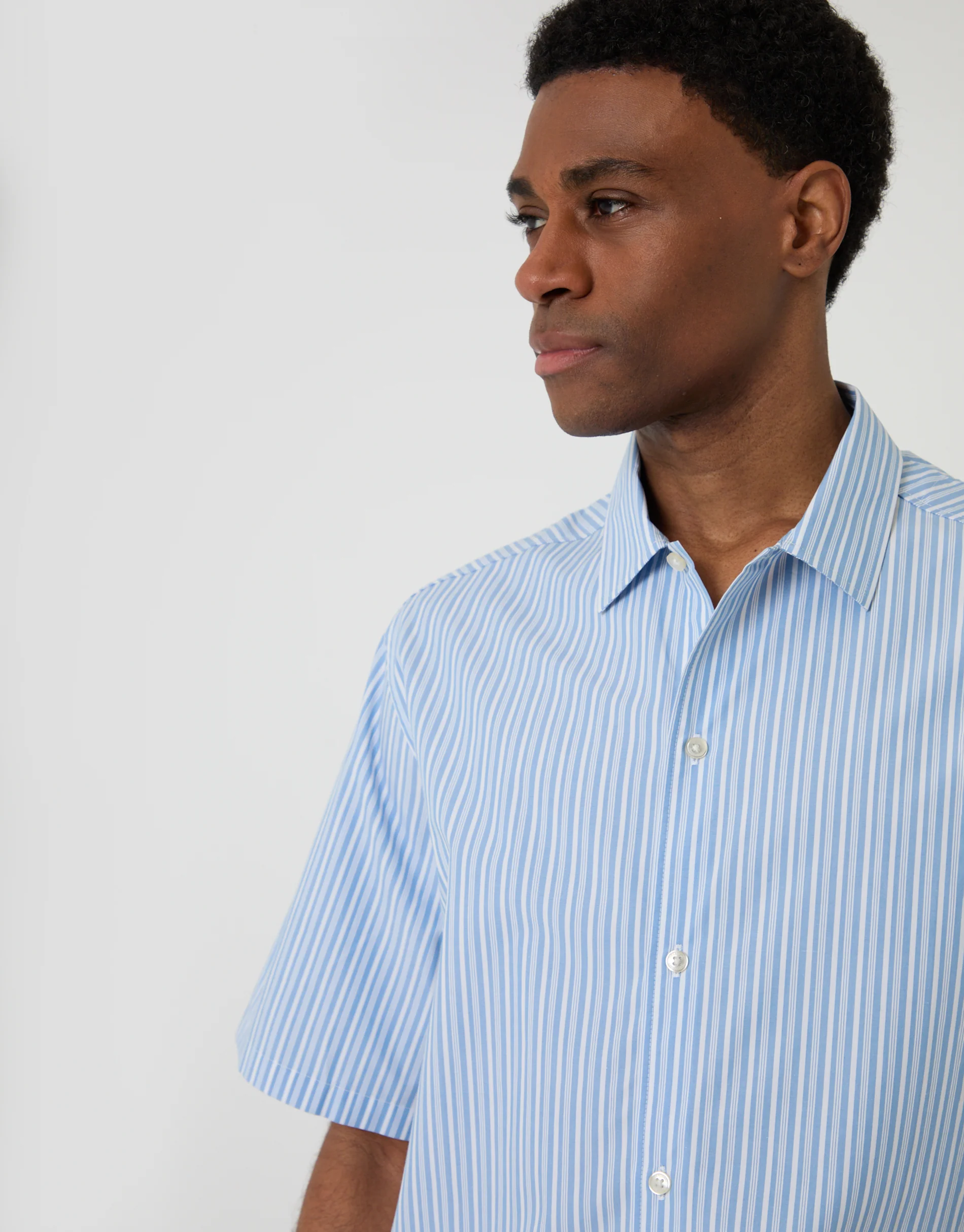 Boxy Fit Cotton Poplin Short Sleeve Shirt in Blue Stripe - Image 5