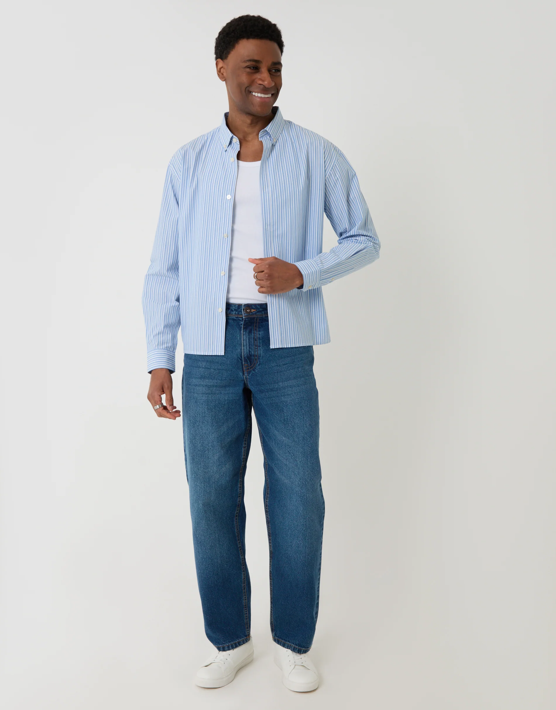 Cropped Fit Cotton Poplin Shirt in Blue Stripe - Image 4