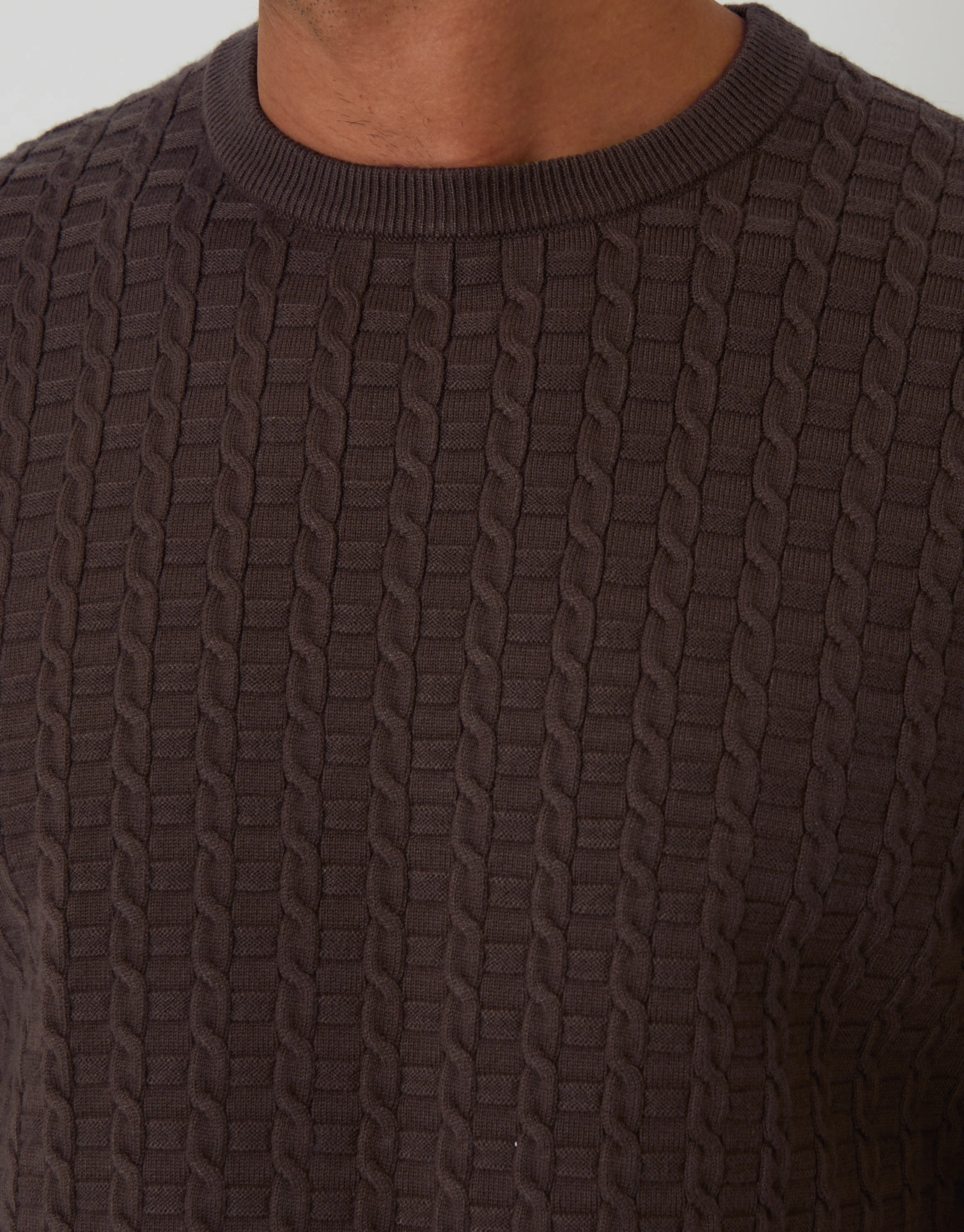 Cable Knit Crew Neck Jumper in Brown - Image 4