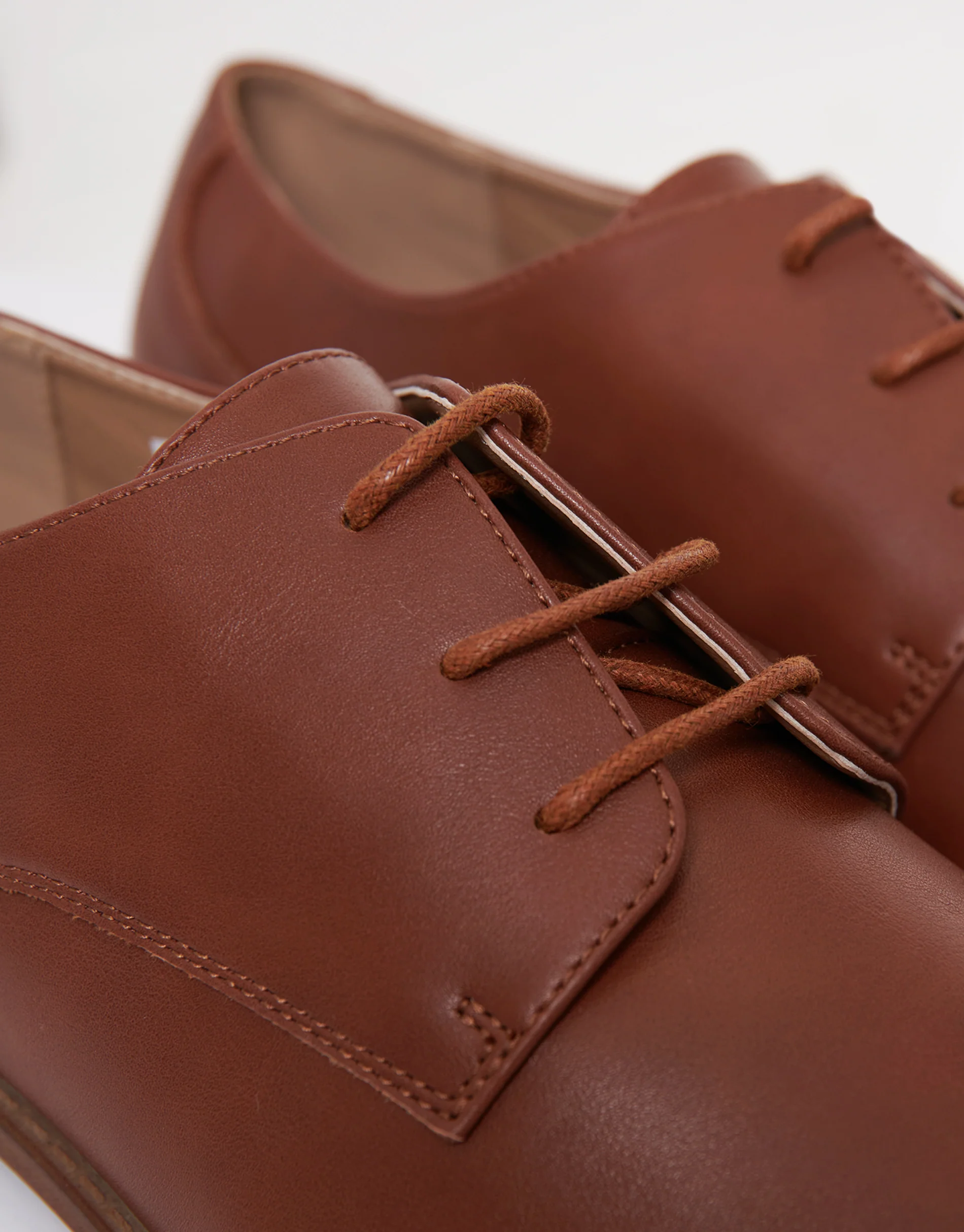 Derby Shoes in Brown - Image 3