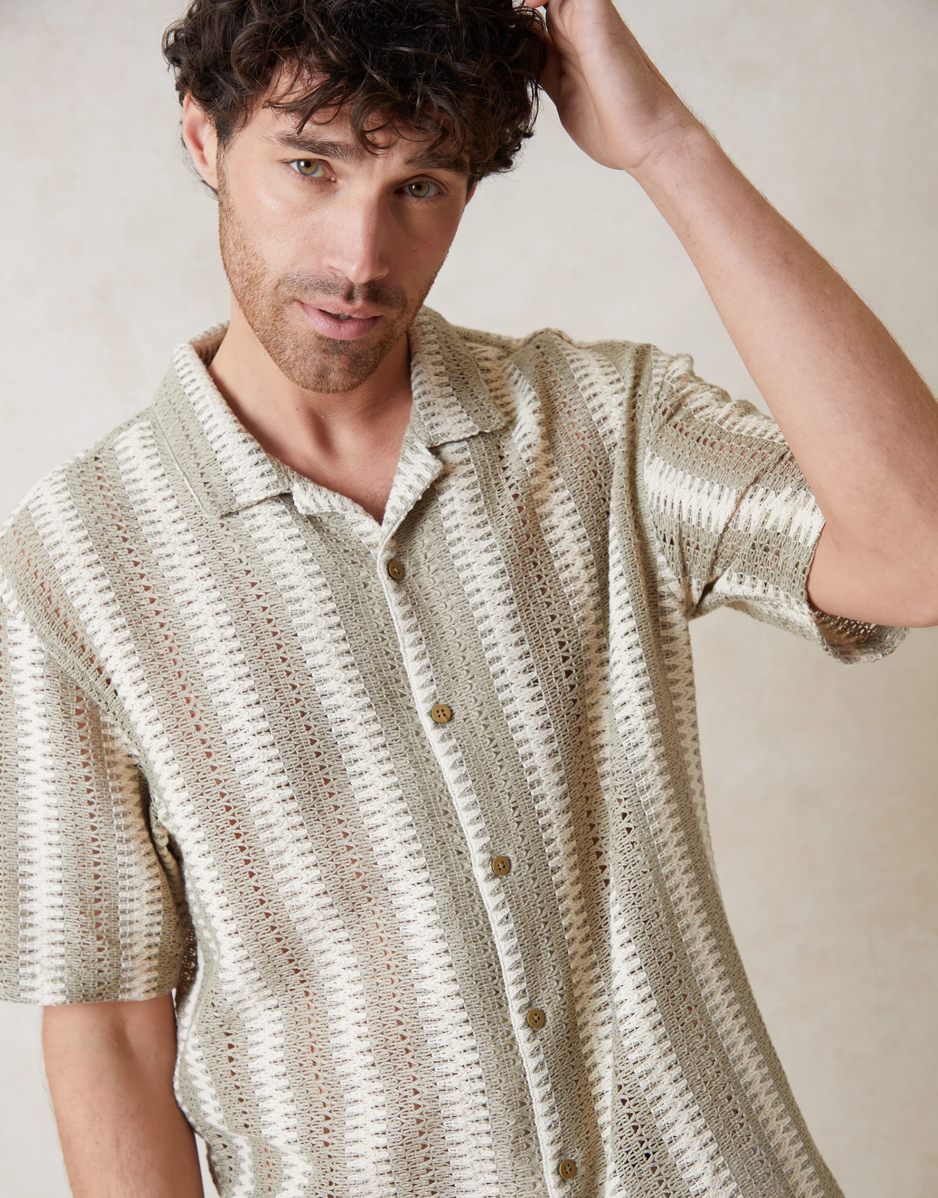 Relaxed Fit Short Sleeve Shirt in Dark Stone & Ecru - Image 3