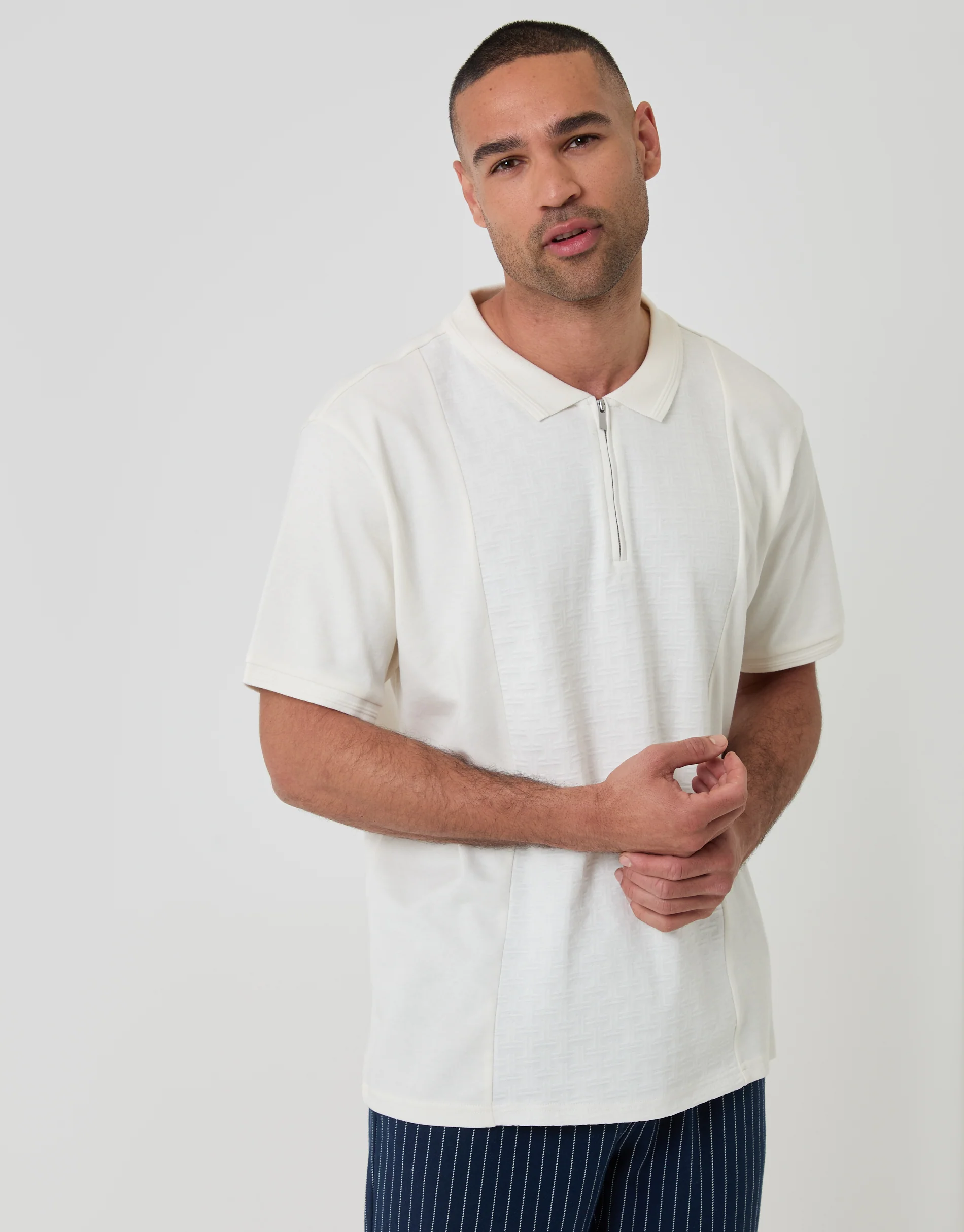 Textured Front Quarter Zip Polo Shirt in Ecru
