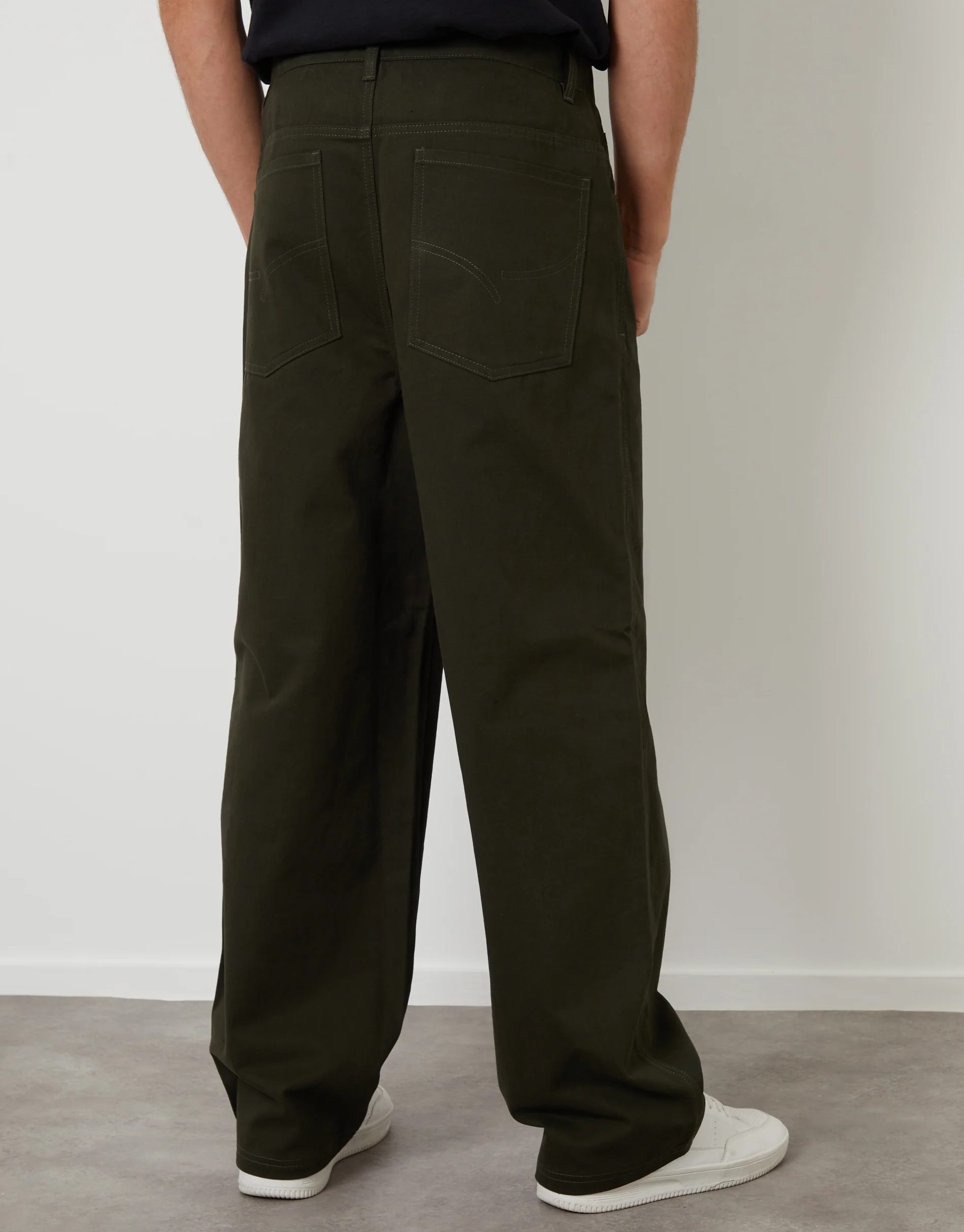 Baggy Fit 5 Pocket Chino Trousers in Forest Green - Image 3