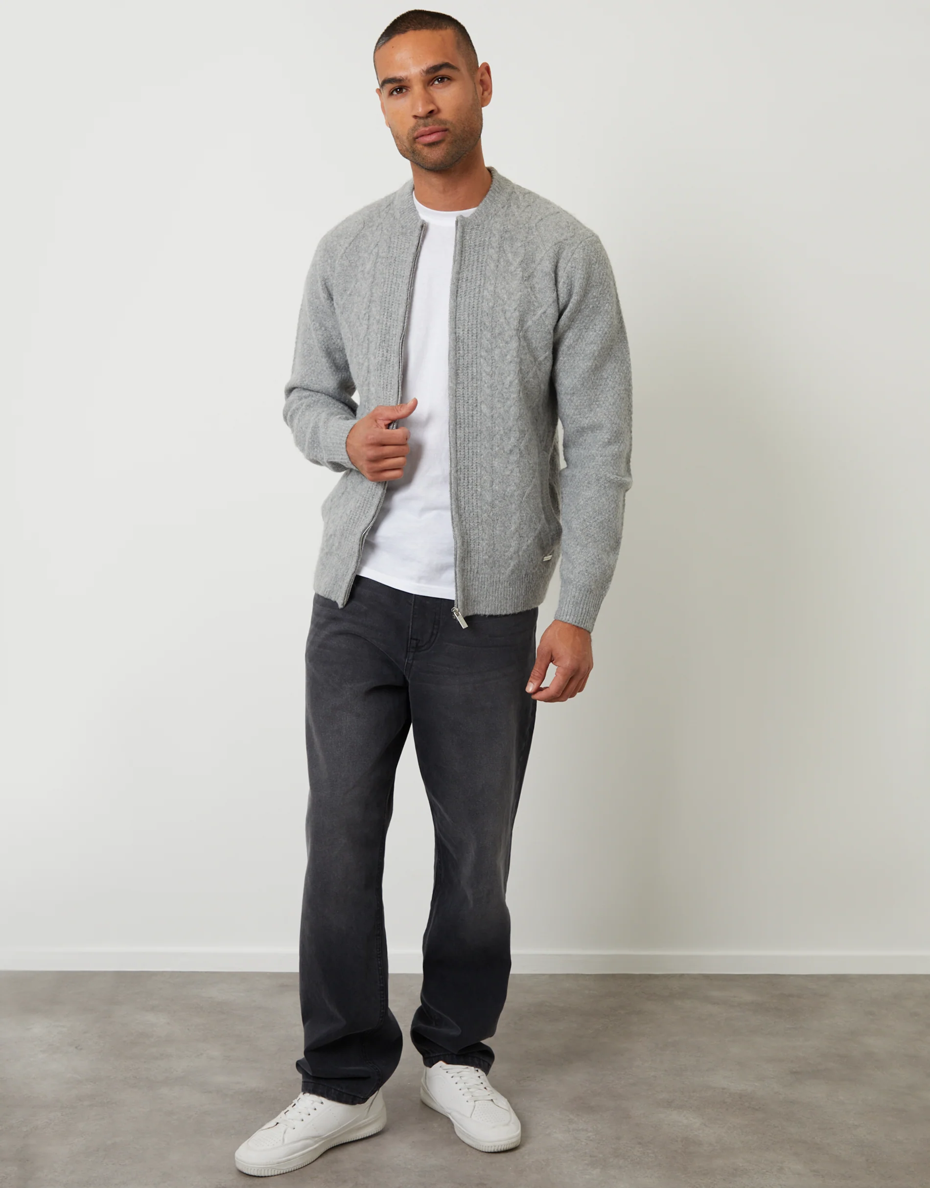 Bomber-Style Cable Knit Zip Through Cardigan in Grey - Image 4