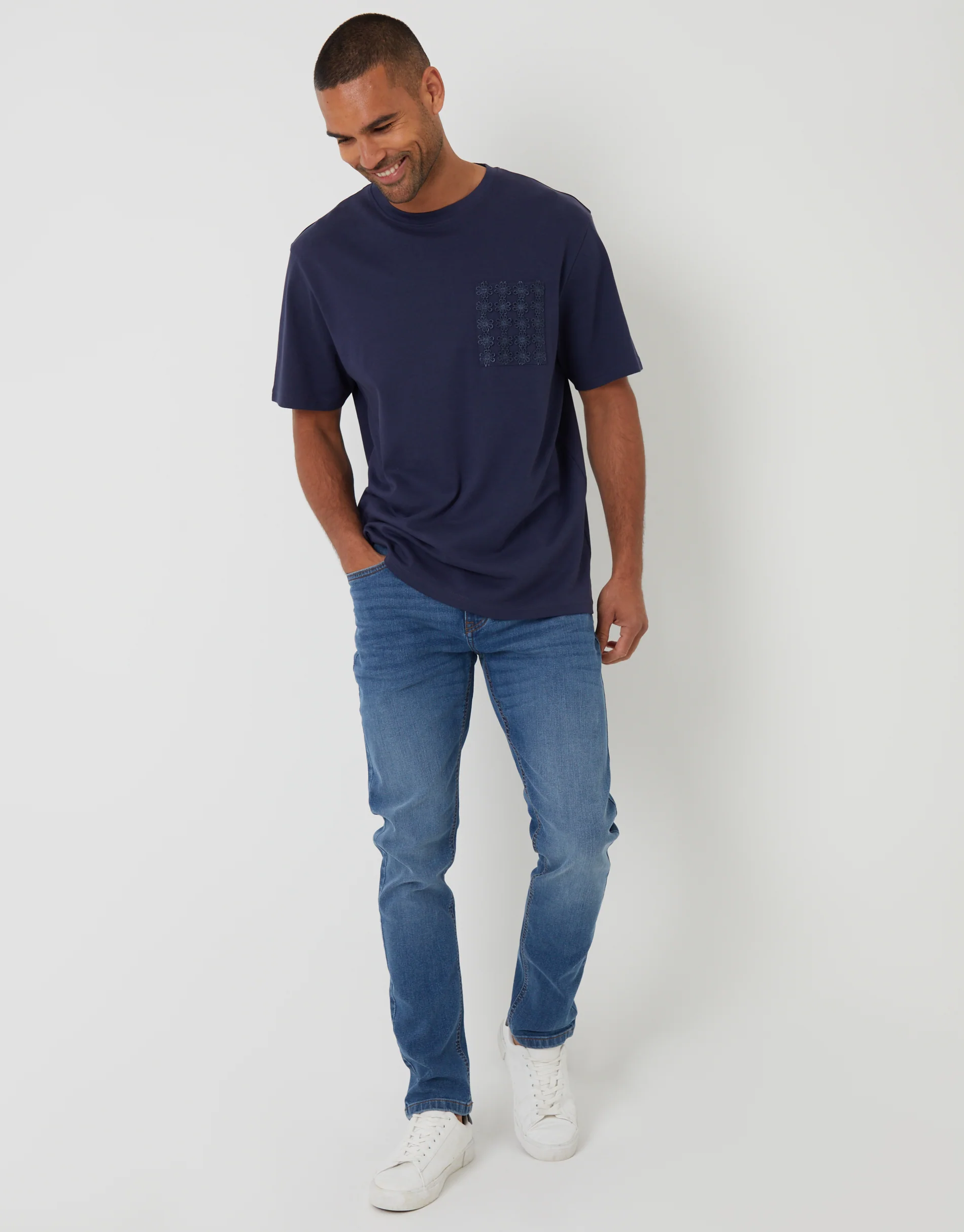 Slim Fit Jeans in Light Wash