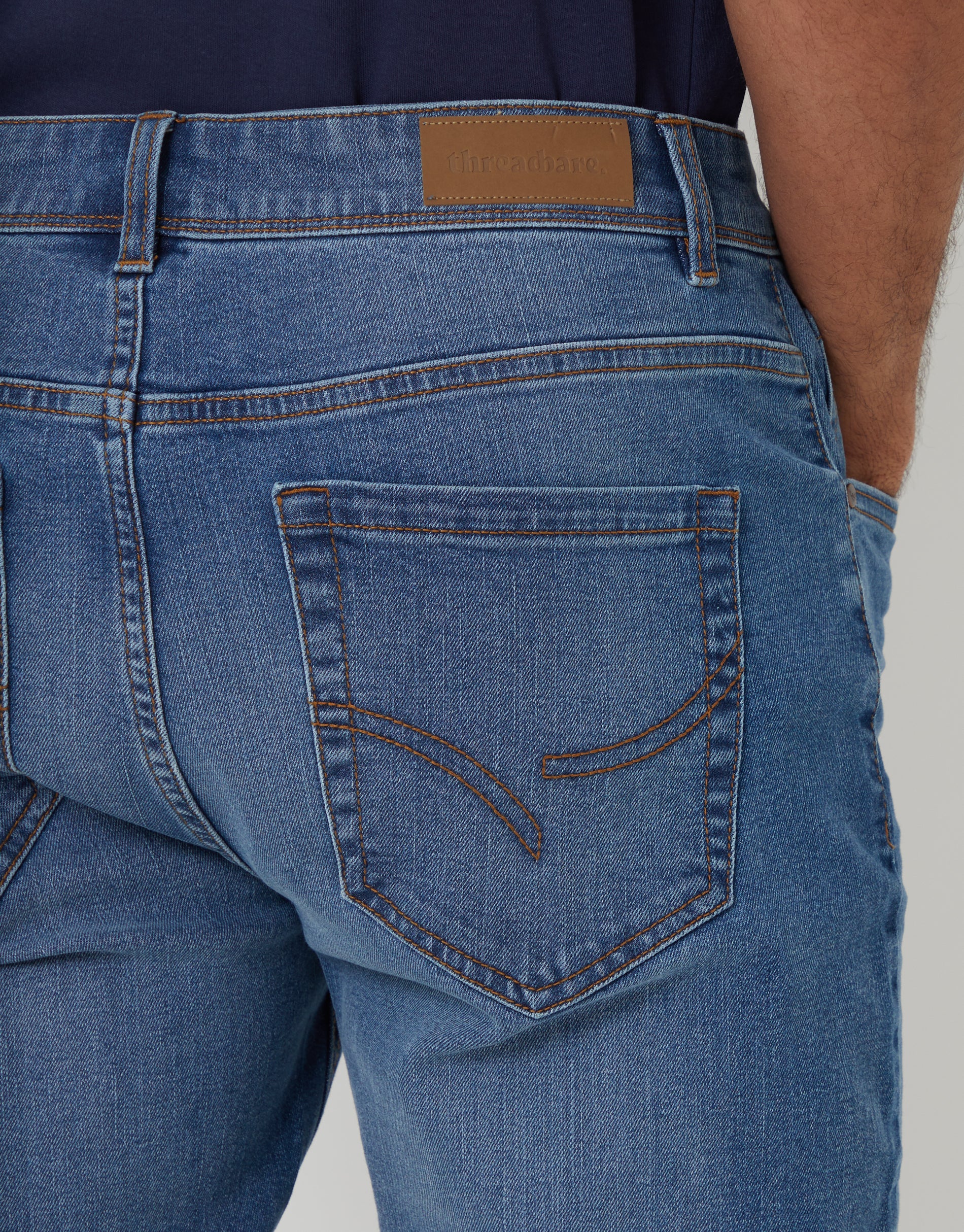 Slim Fit Jeans in Light Wash - Image 4